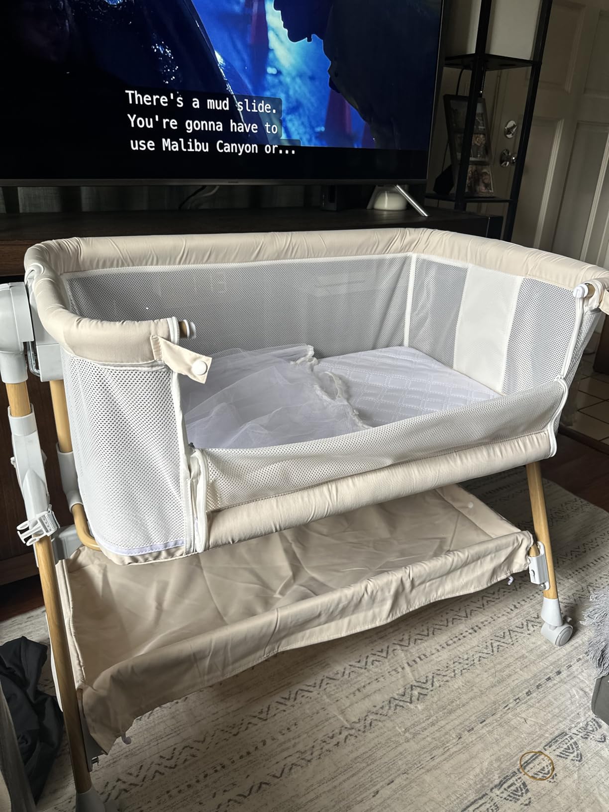 3 in 1 Baby Bassinet,Bedside/Rocking Bassinet for Baby,Bedside Crib with lockable Wheels,Waterproof Mattress,Adjustable 6 Heights,Portable Bassinets Bedside Sleeper for Newborn Infant-Beige customer photo 1