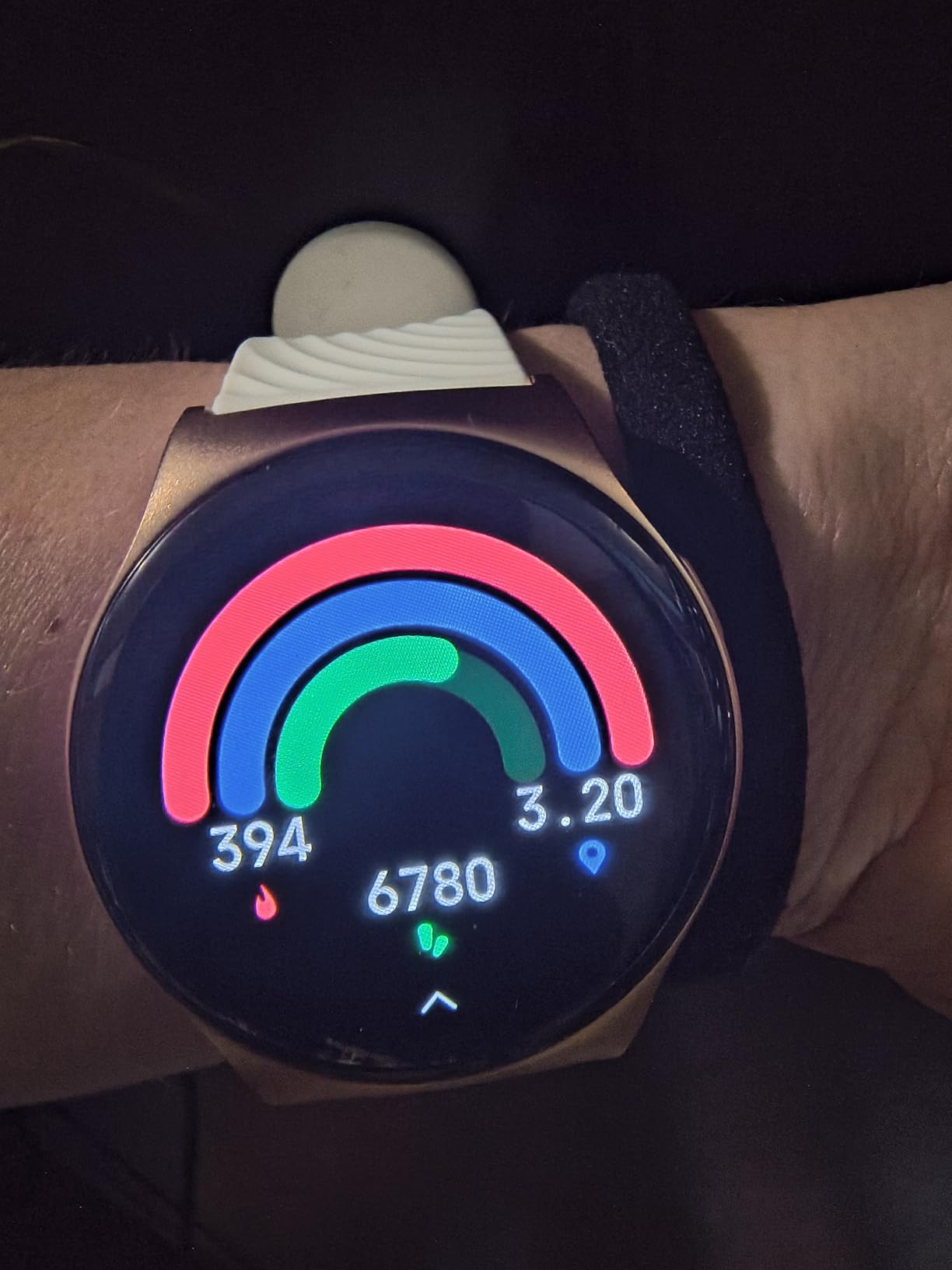 Motorola Moto Watch 120 - Premium Bluetooth Smartwatch with AMOLED Display, 10-Day Battery, Heart Rate & SpO2 Tracking, Fitness & Health Monitoring, Compatible with Android and iPhone - Phantom Black customer photo 1