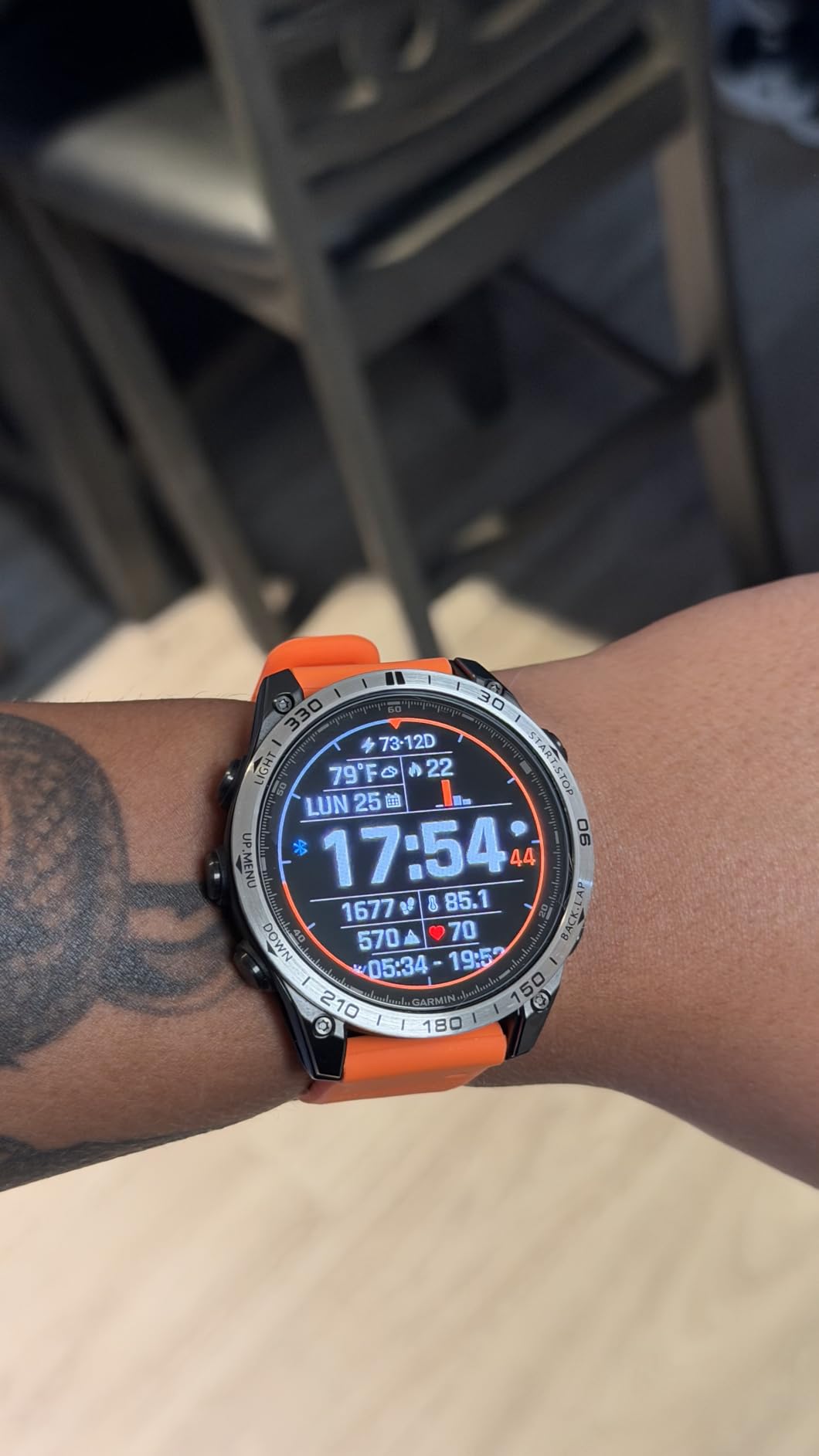 Garmin fēnix 8 - 47mm, AMOLED, Premium Multisport GPS Smartwatch, Long-Lasting Battery Life, Dive-Rated, Built-in LED Flashlight, Slate Gray with Black Band customer photo 1