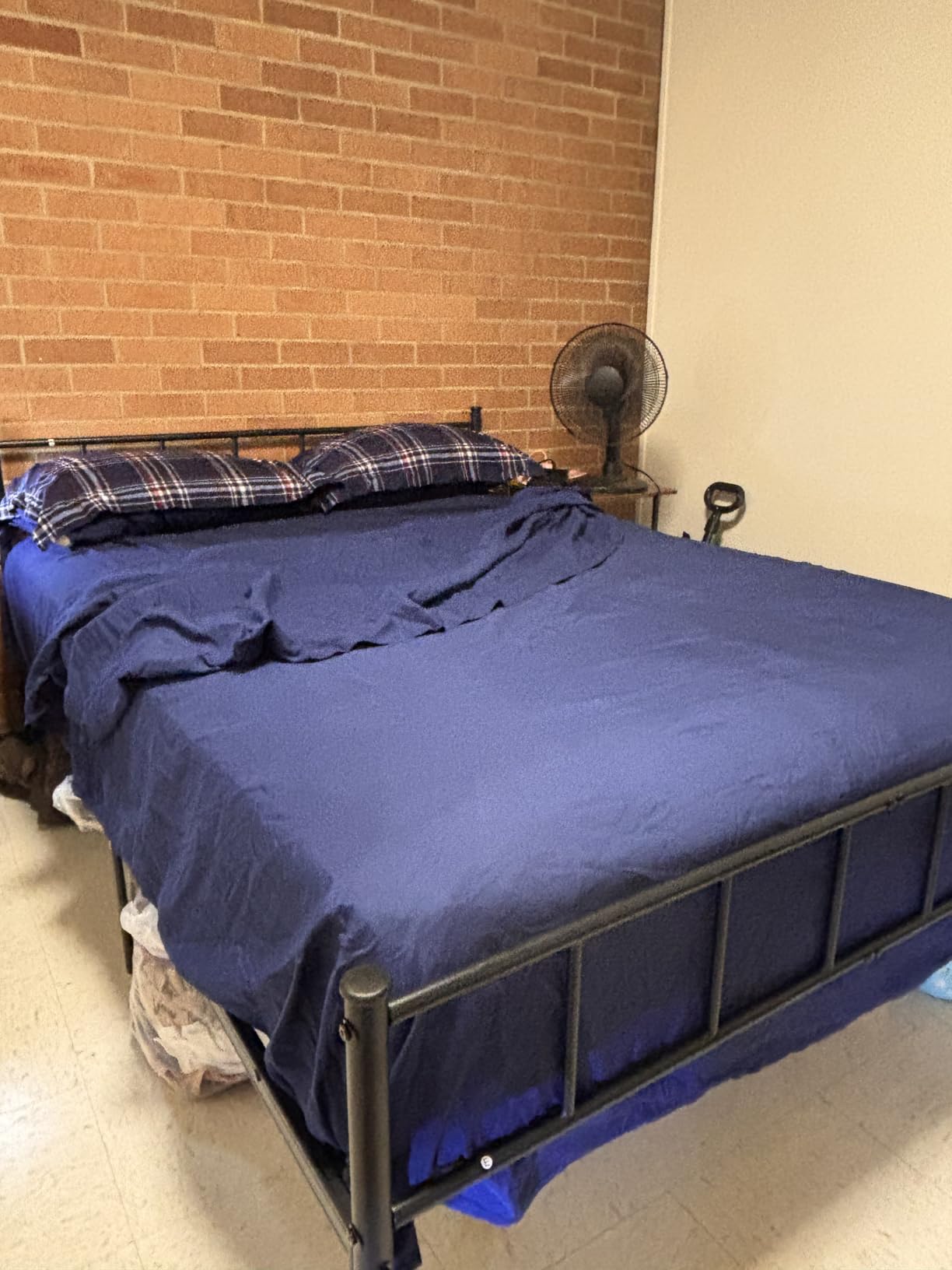 Metal Platform Queen Size Bed Frame with Headboard and Footboard customer photo 1