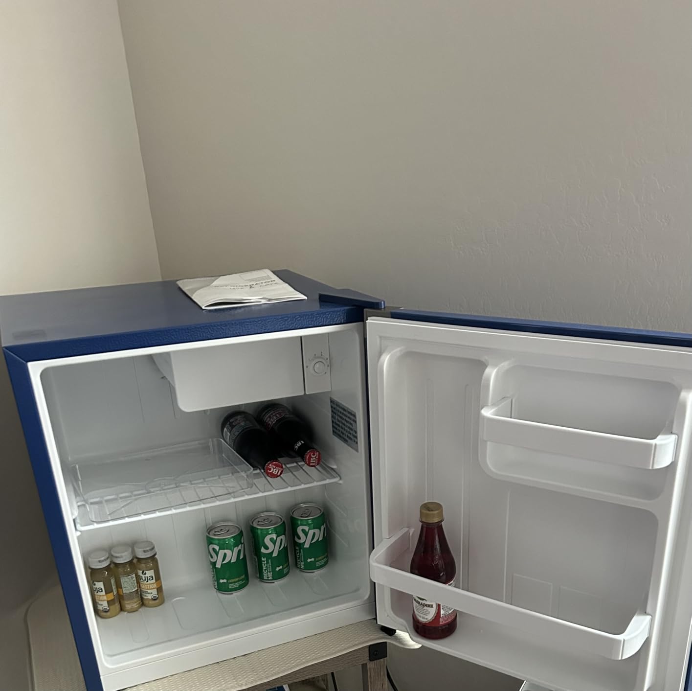 Frigidaire 1.6 cu ft Compact Mini Fridge, Perfect for Home or Office, Contemporary Series, Black, 1.6 cu ft customer photo 1