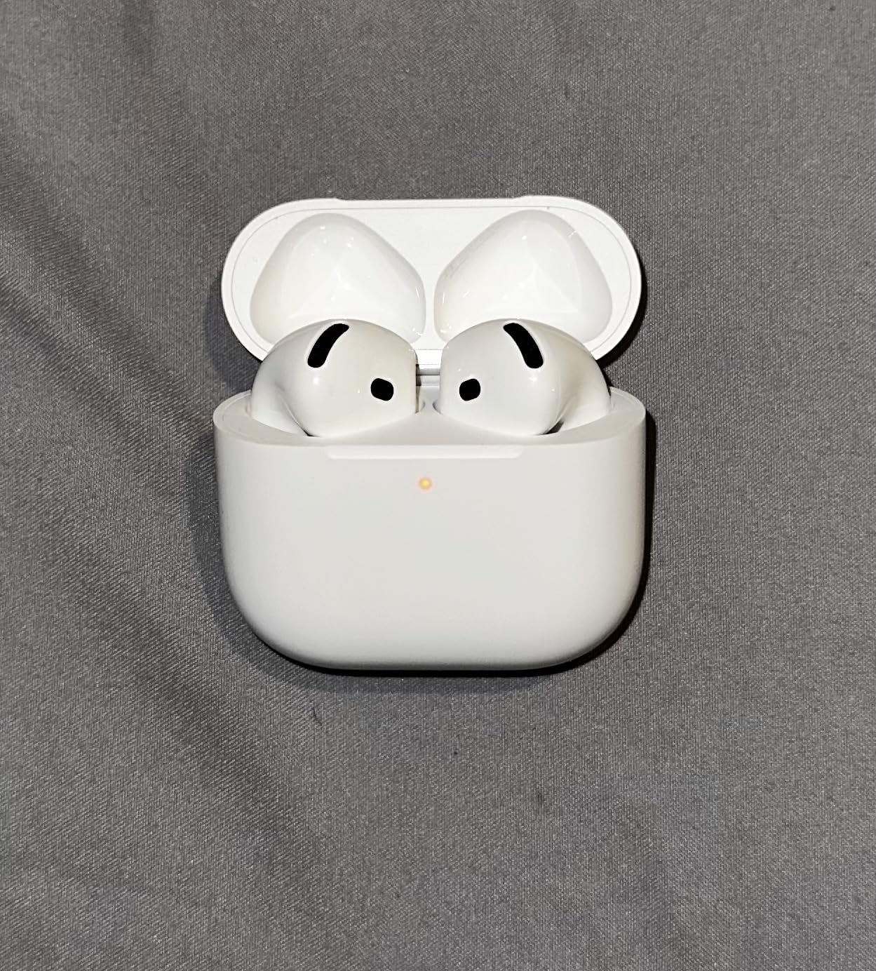 Apple AirPods 4 Wireless Earbuds, Bluetooth Headphones, Personalized Spatial Audio, Sweat and Water Resistant, USB-C Charging Case, H2 Chip, Up to 30 Hours of Battery Life, Effortless Setup for iPhone customer photo 1