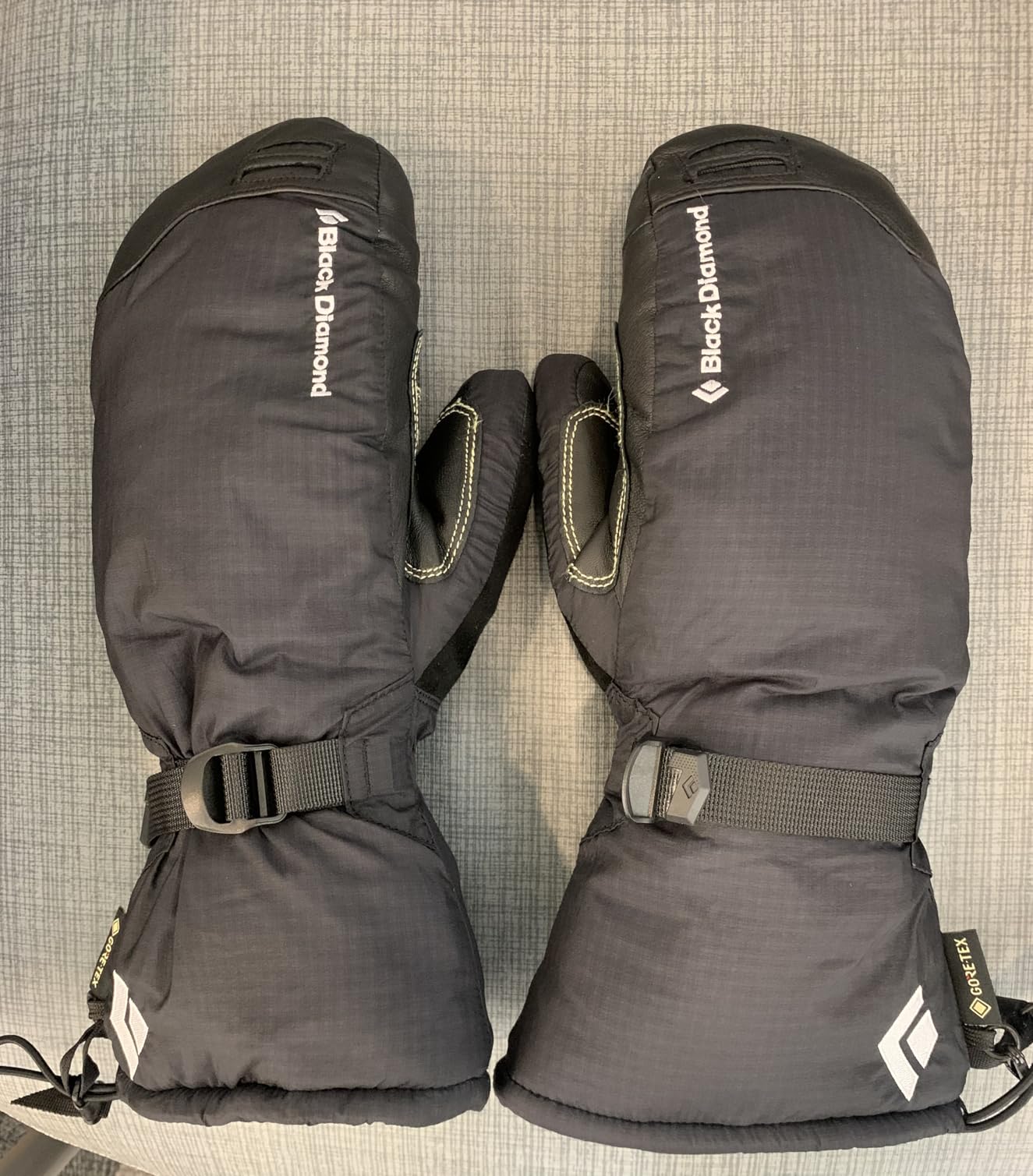 Black Diamond Super Light Ski/Snow Mitts, Waterproof, Insulated, Expedition customer photo 1