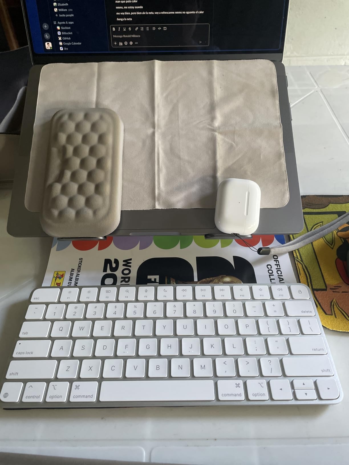 Apple Magic Keyboard - US English, Bluetooth customer photo 1