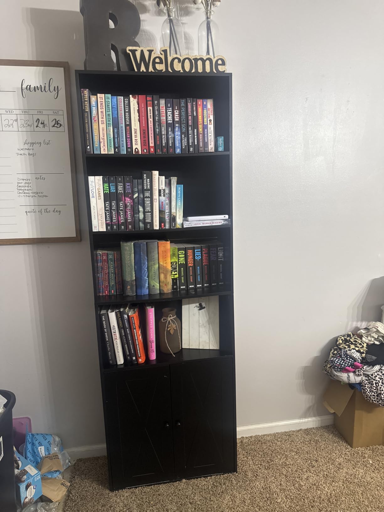 Shintenchi Bookshelf, Industrial Bookshelves and Bookcases with Doors Floor Standing 6 Shelf Display Storage Shelves 70.9 inches Tall Bookcase for Home Office, Living Room (Black) customer photo 1