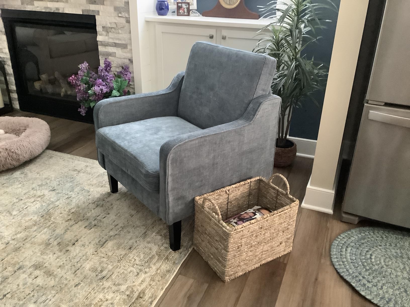 VINGLI Mid Century Modern Accent Chair, Navy Blue Chenille Chairs for Living Room Upholstered Armchair with Scooped Arms for Bedroom, Apartment, Studio, Office, Waiting Room customer photo 1