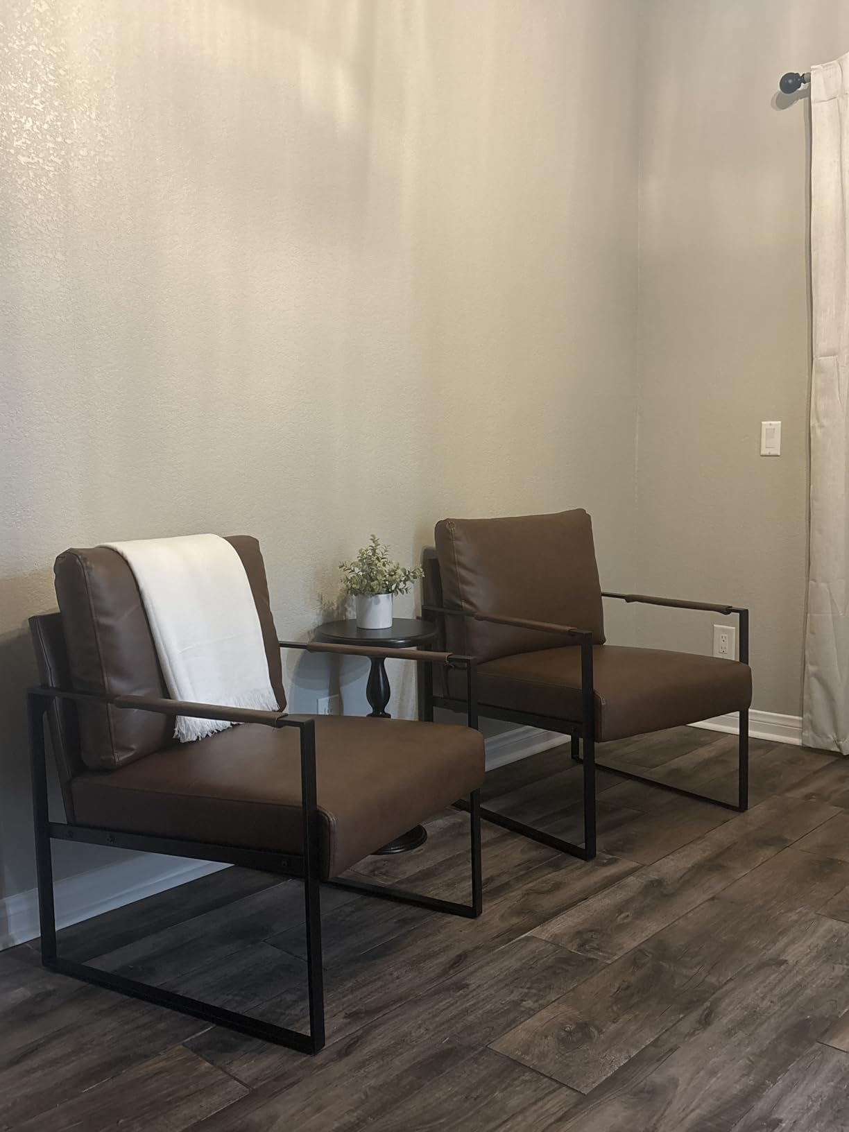 Lexicon Modern Accent Chair, Faux Leather Upholstered Living Room Chair with Wrapped Armrests, Arm Chair with Black Metal Frame, Comfy Single Chair for Living Room/Bedroom/Reading Room/Office, Brown customer photo 1
