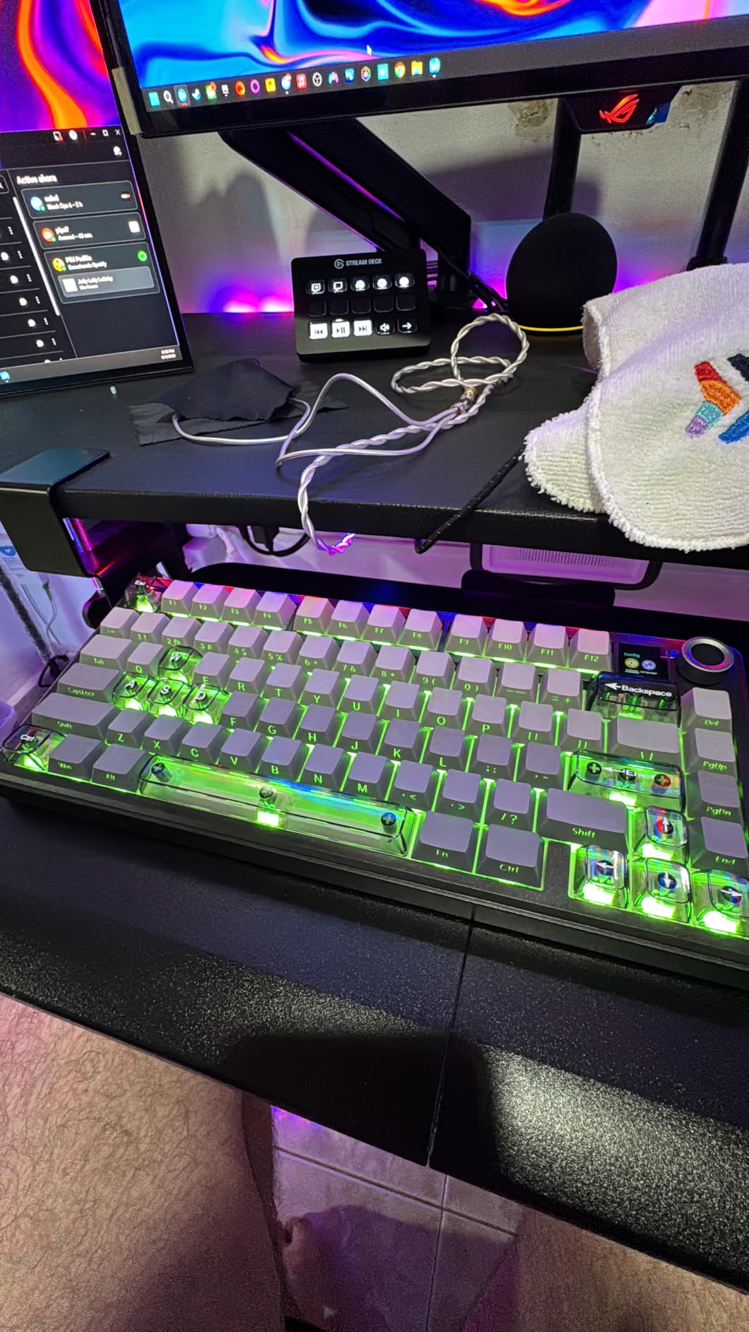 EPOMAKER X Aula F75 MAX Wireless Mechanical Keyboard with TFT Screen and Knob, Gasket Gaming Keyboard in 75% Layout, Hot Swappable, RGB Backlight, for PC/Mac/Linux (Black Gradient) customer photo 1