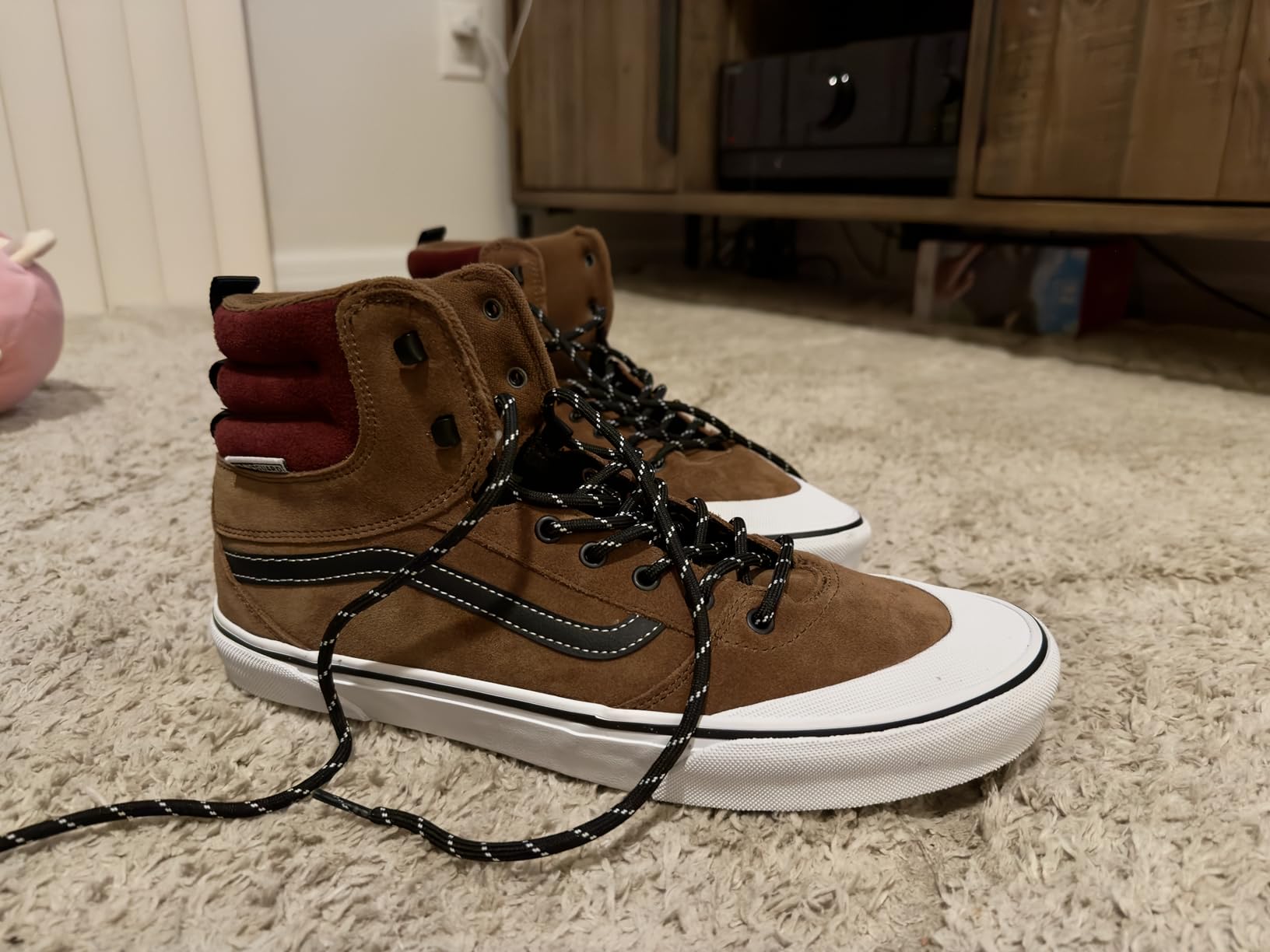 Vans Men's Ashwood Hi Vansguard Shoe - Water-resistant High Top Sneakers for Everyday Wear customer photo 1