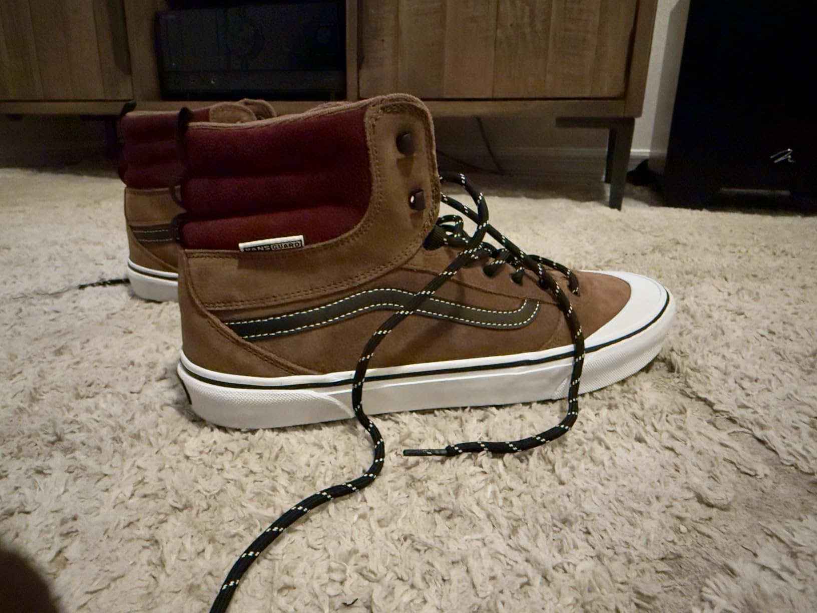Vans Men's Ashwood Hi Vansguard Shoe - Water-resistant High Top Sneakers for Everyday Wear customer photo 2