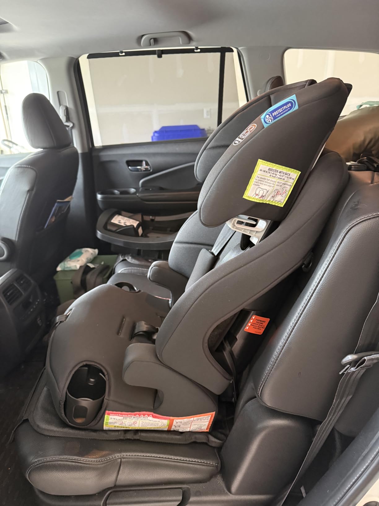 Graco Tranzitions 3-in-1 Harness Booster Car Seat, Forward Facing Car Seat, Highback, to Backless Booster, Proof customer photo 2