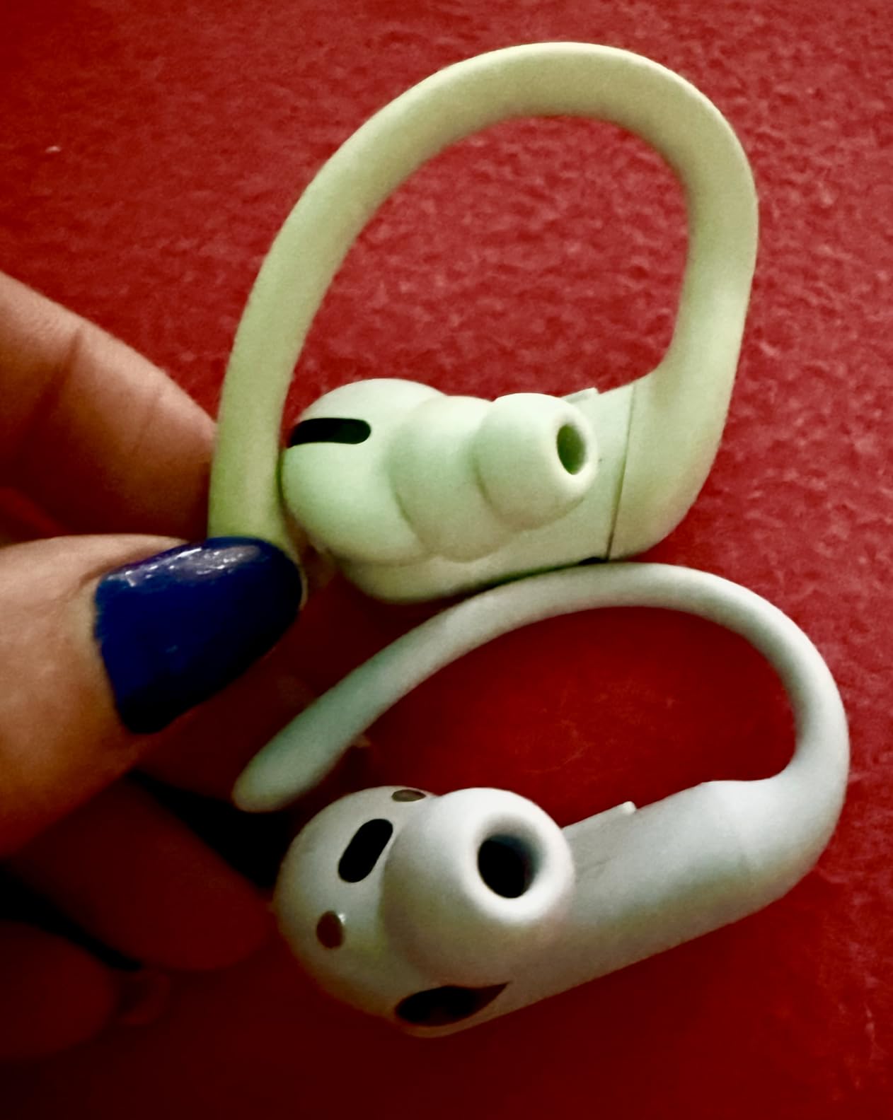 Beats Powerbeats Pro 2 - Wireless Noise Cancelling Workout Earbuds with Secure-Fit Earhooks, Up to 45-Hour Battery with Charging Case, Sweat & Water Resistant, Heart Rate Monitoring - Quick Sand customer photo 1