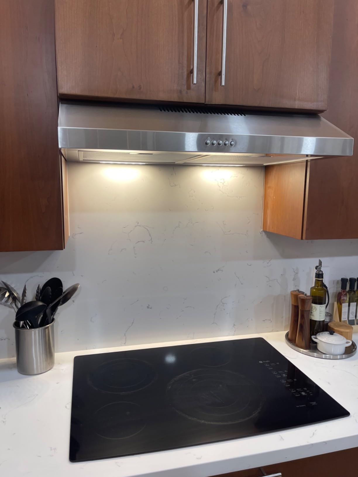 1200CFM Under Cabinet Range Hood 30 Inch, Stainless Steel Smart Hoods | 30-inch high-airflow range hood, ultra-quiet, easy to clean, ducted installation. Compatible with various kitchen styles customer photo 2