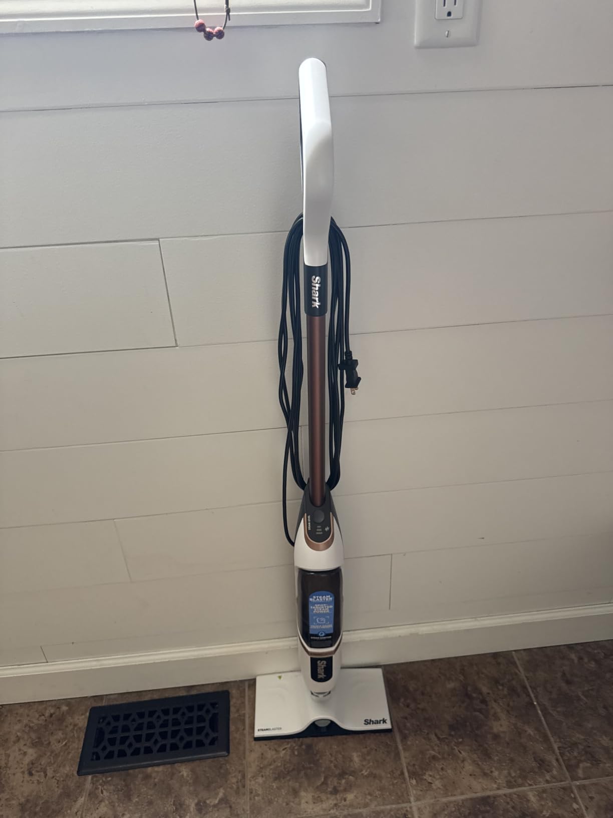 Shark SteamSpot Steam Mop with Steam Blaster Technology, White, S2001 | 3 Steam Modes, 2 Washable Pads, XL Removable Tank, Lightweight, Targeted Steam, Steam Sanitization on Hard Floors customer photo 1