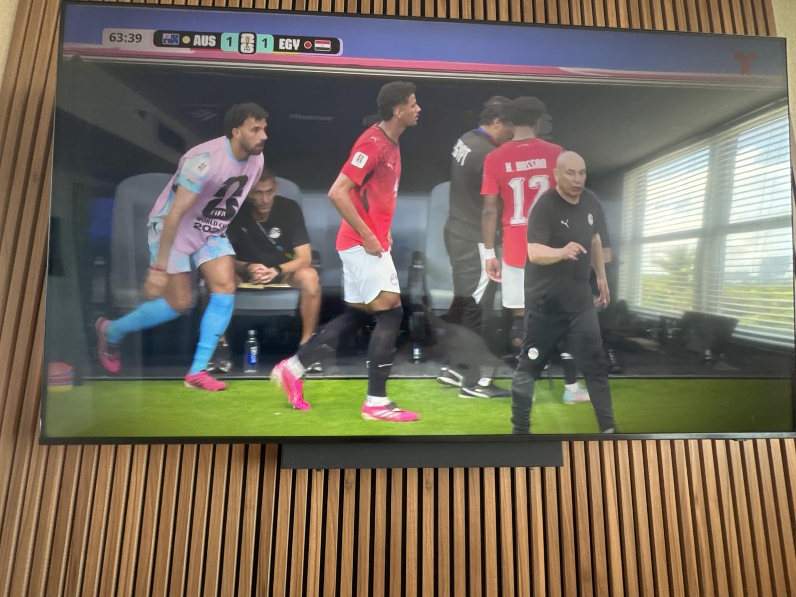 Samsung B-Series Soundbar HW B400F 2.0 ch Soundbar with Built in Subwoofer (2025 Model) One Remote Control, Surround Sound Expansion, Voice Enhance Mode customer photo 2