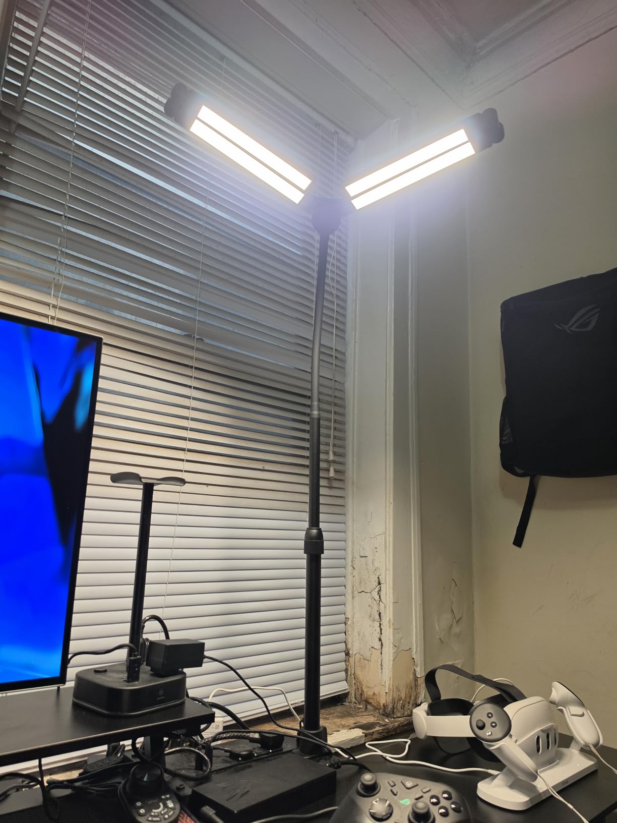Adjustable LED Desk Lamp with Clamp, 4-Head Eye-Caring CRI95+ Desk Light, Stepless Dimming & Color Temp Remote Control, Flexible Neck, 5-Mode for Reading, Computer, Crafting, 90