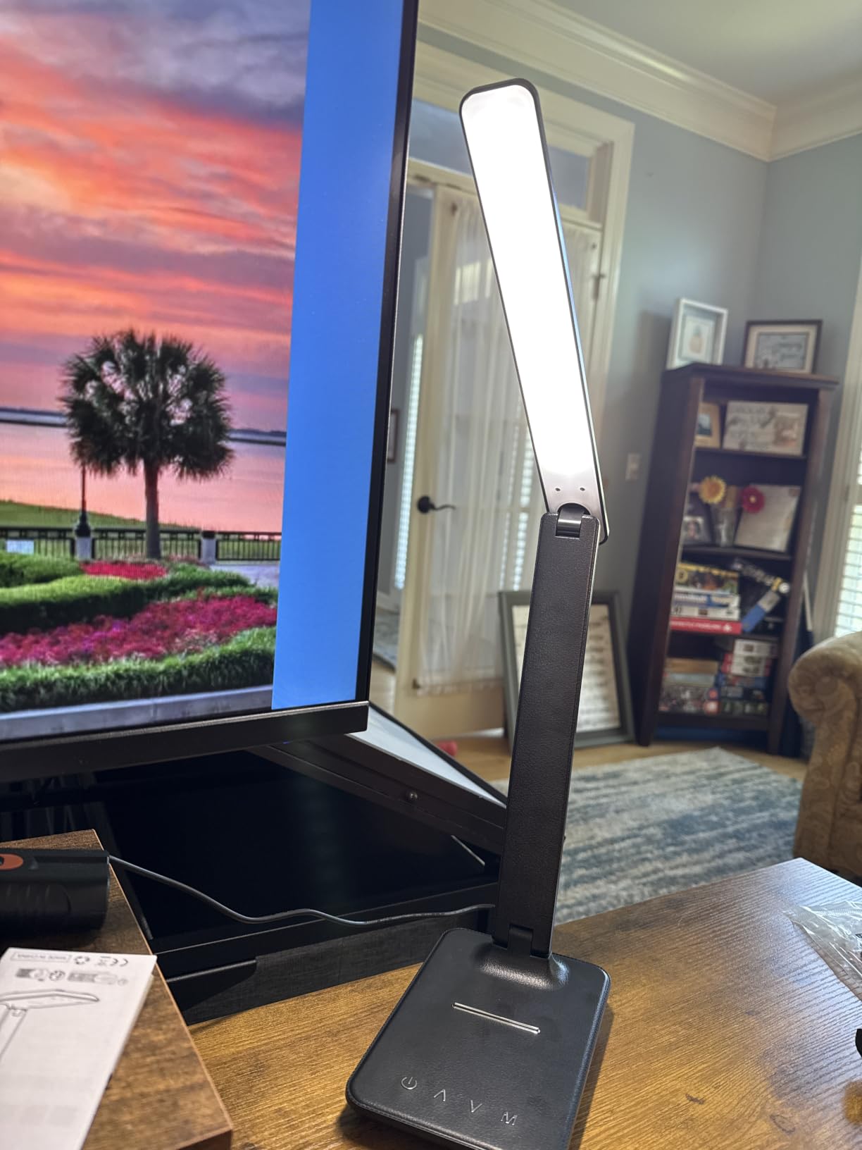 shinelife LED Desk Lamp for Office Home, Bright Desk Light with USB Charging Port, Adjustable Dimmable Desk Lamps 5 Modes 5 Brightness, Touch Study Lamp for Nail, Craft, Puzzle, Sewing, Study, Black customer photo 2