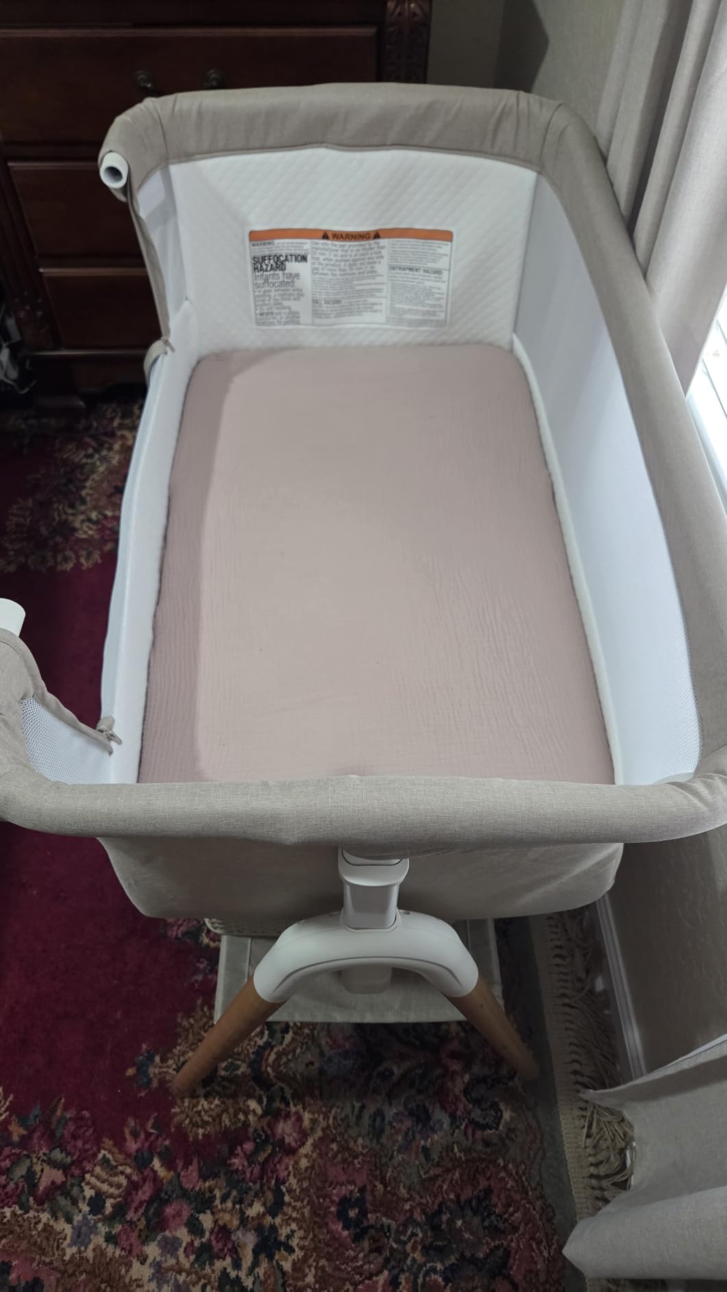 Delta Children Bondi Adjustable Height Bedside Beechwood Bassinet with PureAir Mesh Sheet and FSC-Certified Wood, Tan customer photo 2