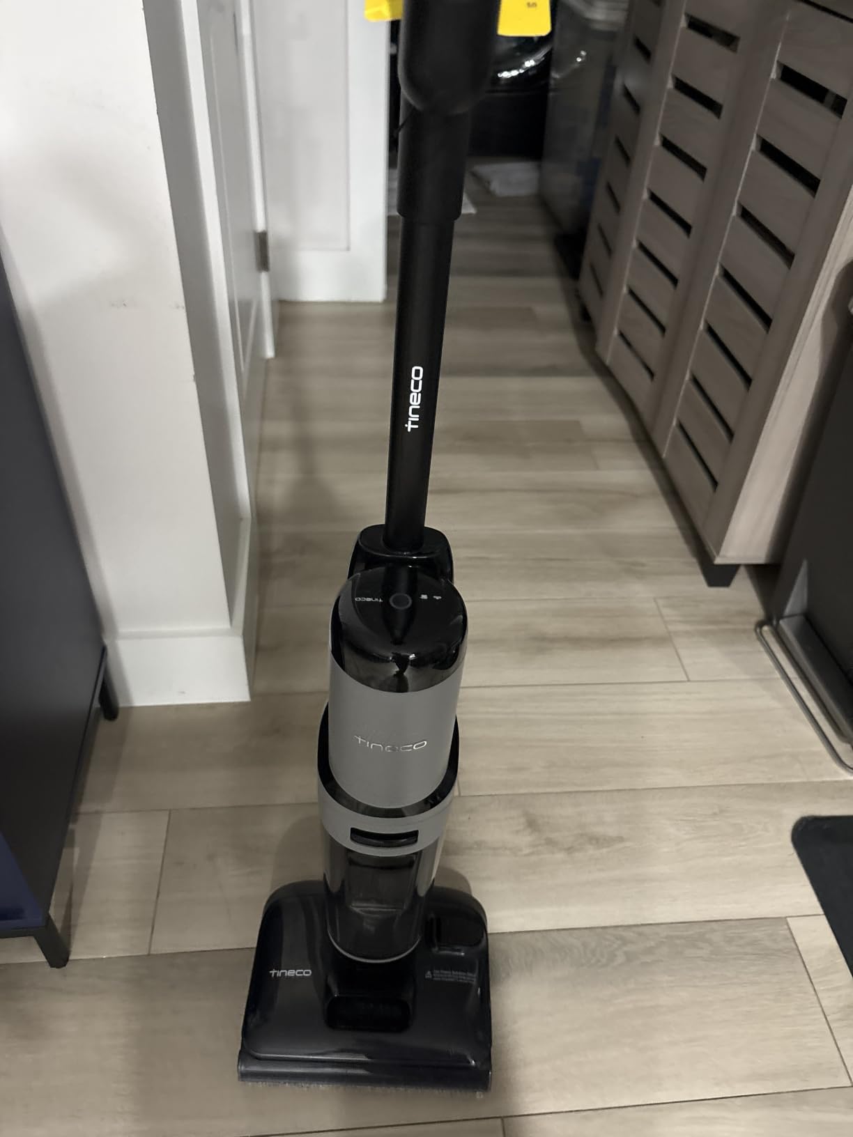 Tineco Floor ONE i5 Stretch Wet Dry Vacuum Cleaner, Vacuum & Mop in One Step, 20kpa Powerful Suction, 180° Lay-Flat Design, Anti-Tangle Design, Dual-Sided Edge Cleaning, Up to 30 Minutes Runtime customer photo 1