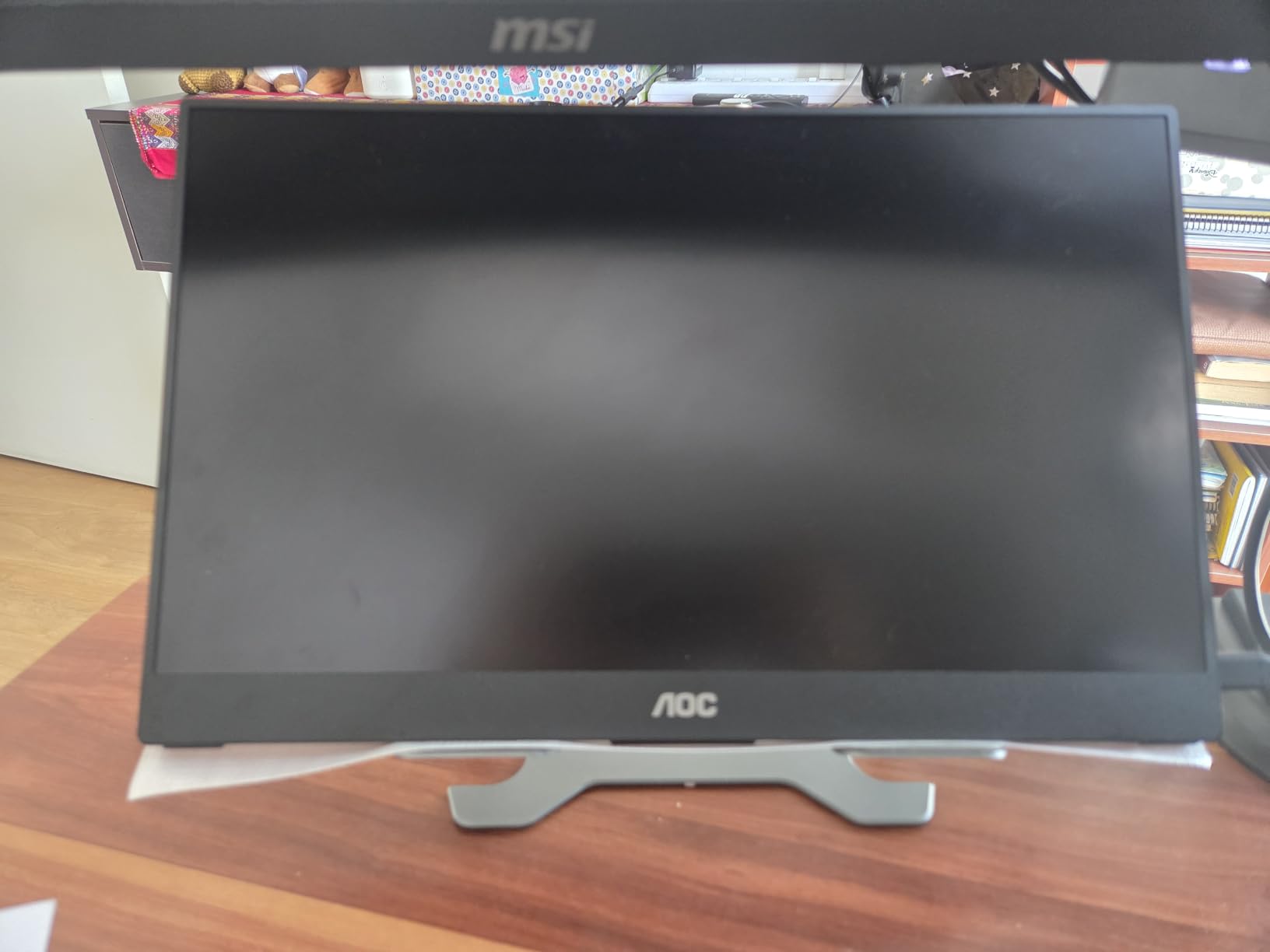 AOC 16T20 Portable Monitor 15.6