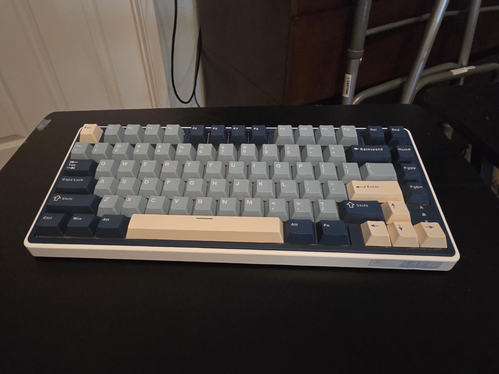 RK ROYAL KLUDGE R75 Wireless Mechanical Keyboard, 75% Percent Custom Gaming Keyboard Gasket Mount RGB Backlit with Knob & PBT Keycaps, BT5.1/2.4GHz/USB-C, Hot Swappable Cream Switch, White customer photo 1