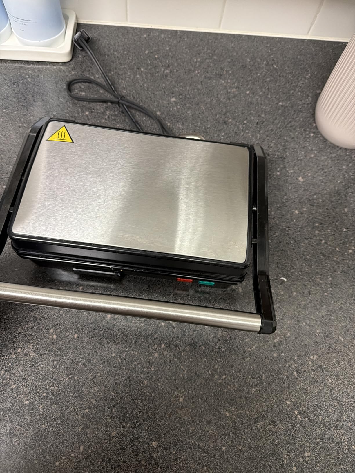 Panini Press Grill, 1000W Sandwich Maker with Non-Stick Coated Plates, Opens 180 Degrees for Any Size of Food, 3-in-1 Sandwich Press Electric Grill, Stainless Steel Surface and Removable Drip Tray customer photo 2