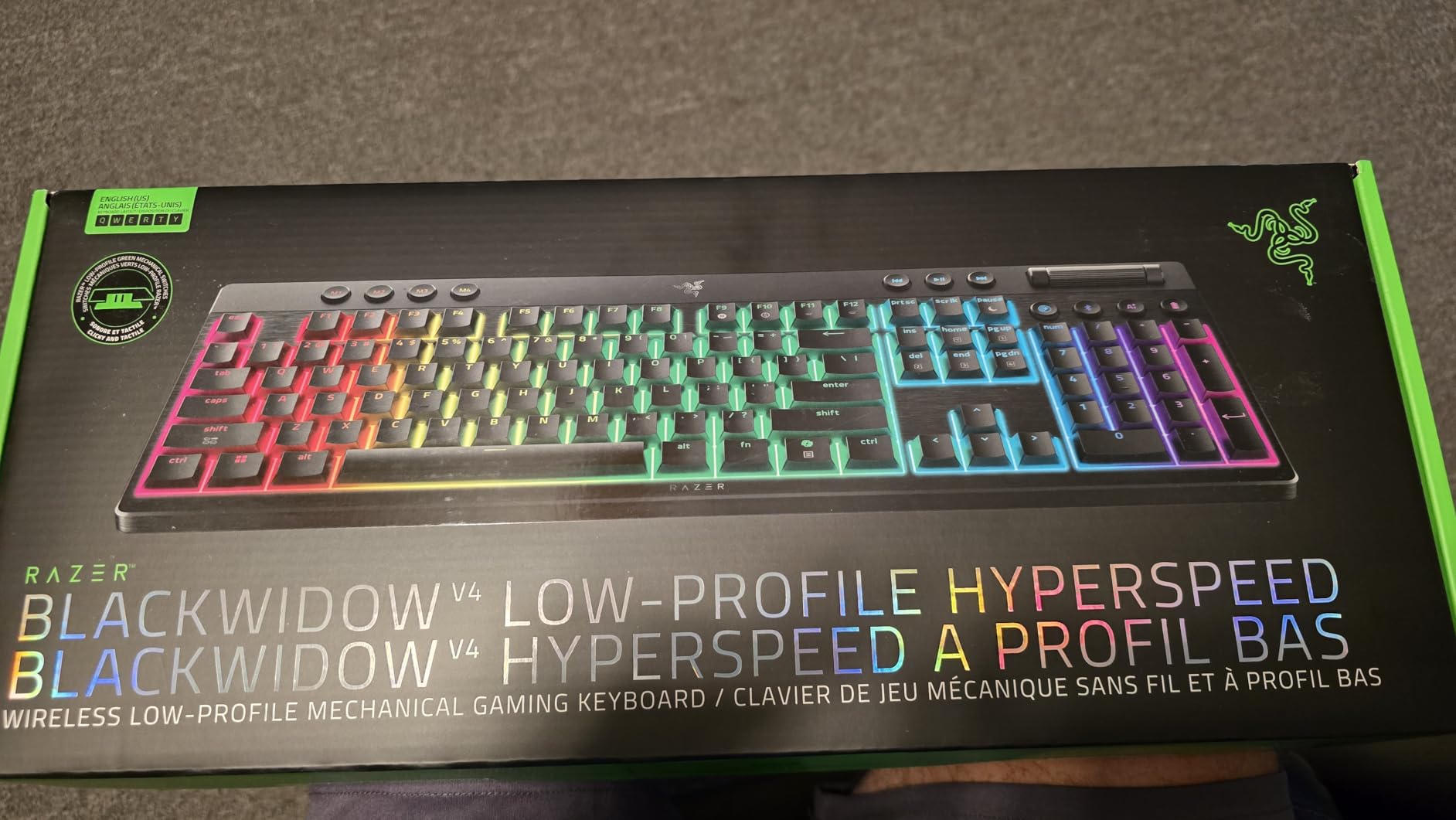 Razer BlackWidow V4 Low Profile HyperSpeed Wireless Gaming Keyboard, Green Mechanical Switches, 2.4GHz Wireless & Bluetooth, Multi-Function Roller, 11 Control Buttons, Long Battery Life customer photo 2