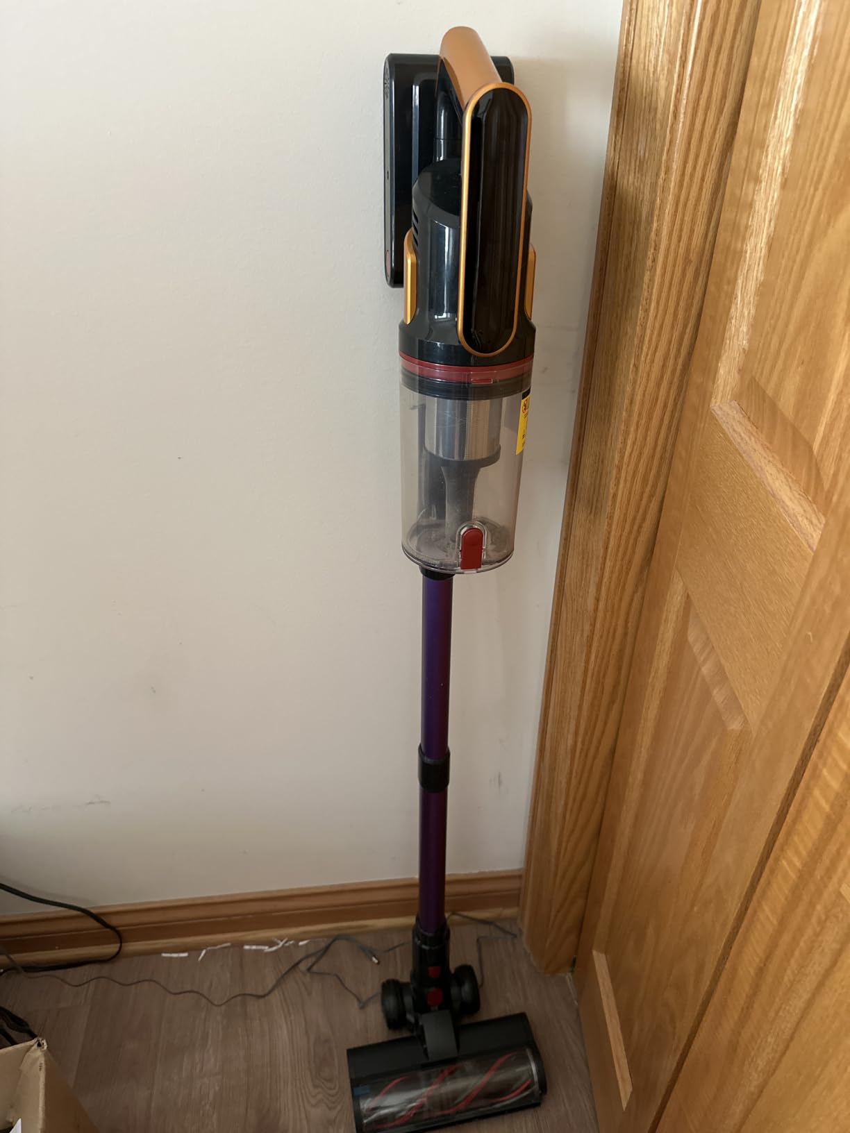 Cordless Vacuum Cleaner 55KPa 650W 70Mins Stick Vacuum Cleaners for Home with Pet Brush, 3.3Ft Hose, Wall Mount Charging, Auto Mode, Touchscreen, Self-Standing Vacuum for Pet Hair/Carpet/Car, Ultra10 customer photo 2