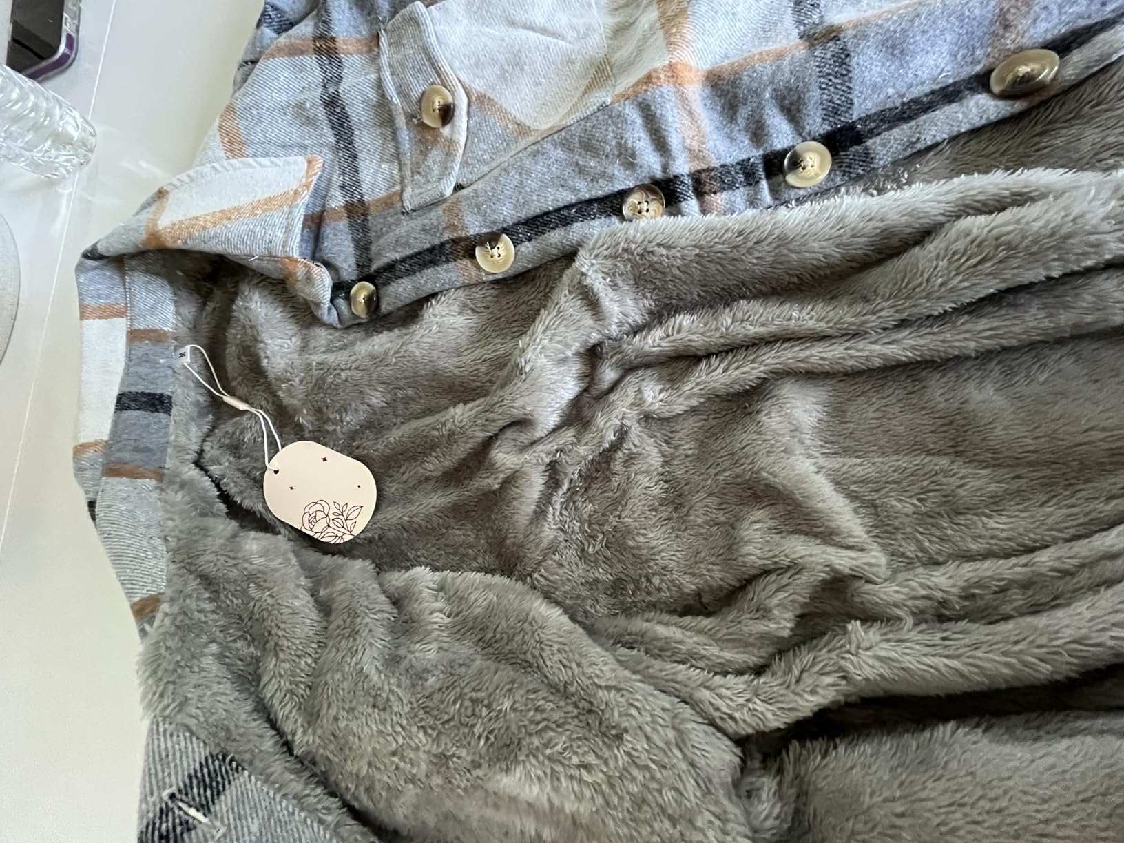 Zeagoo Women's Fleece Sherpa Jacket Casual Long Sleeve Button Down Flannel Shacket Shirt Winter Coat with Pockets customer photo 1