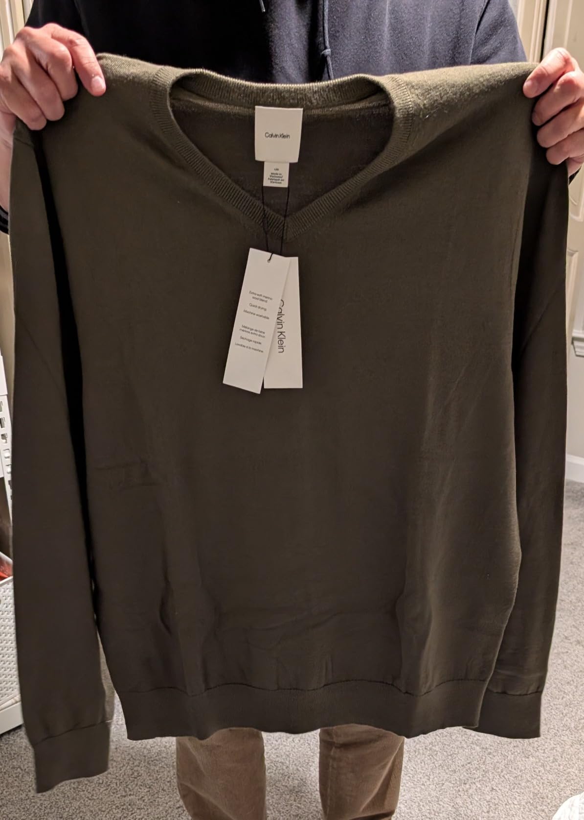 Calvin Klein Men's Extra Fine Merino Wool Blend V-Neck Sweater customer photo 1