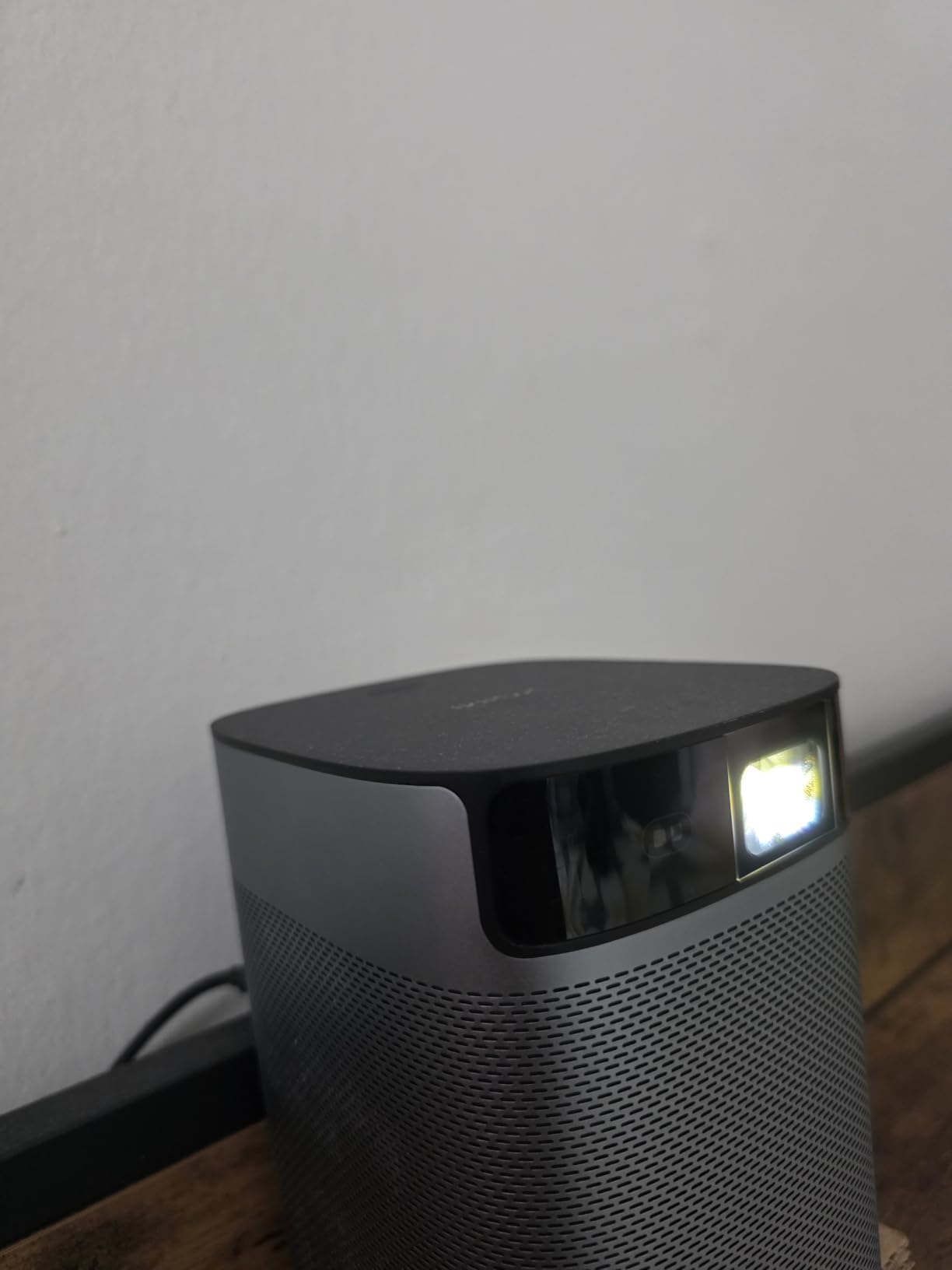 XGIMI MoGo 2 Pro 1080P Portable Projector, Supports 4K, Auto Focus, 430 ISO Lumens, Google TV with Licensed Netflix customer photo 2