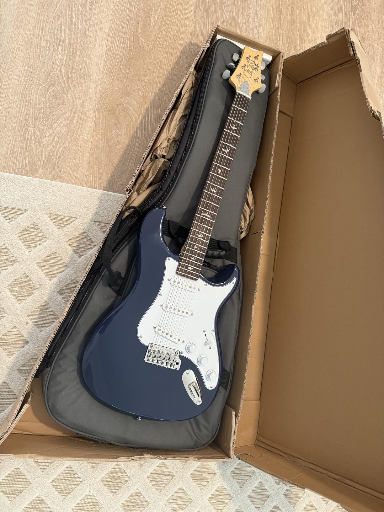 PRS SE Silver Sky Rosewood Board, Traditional Blue customer photo 1