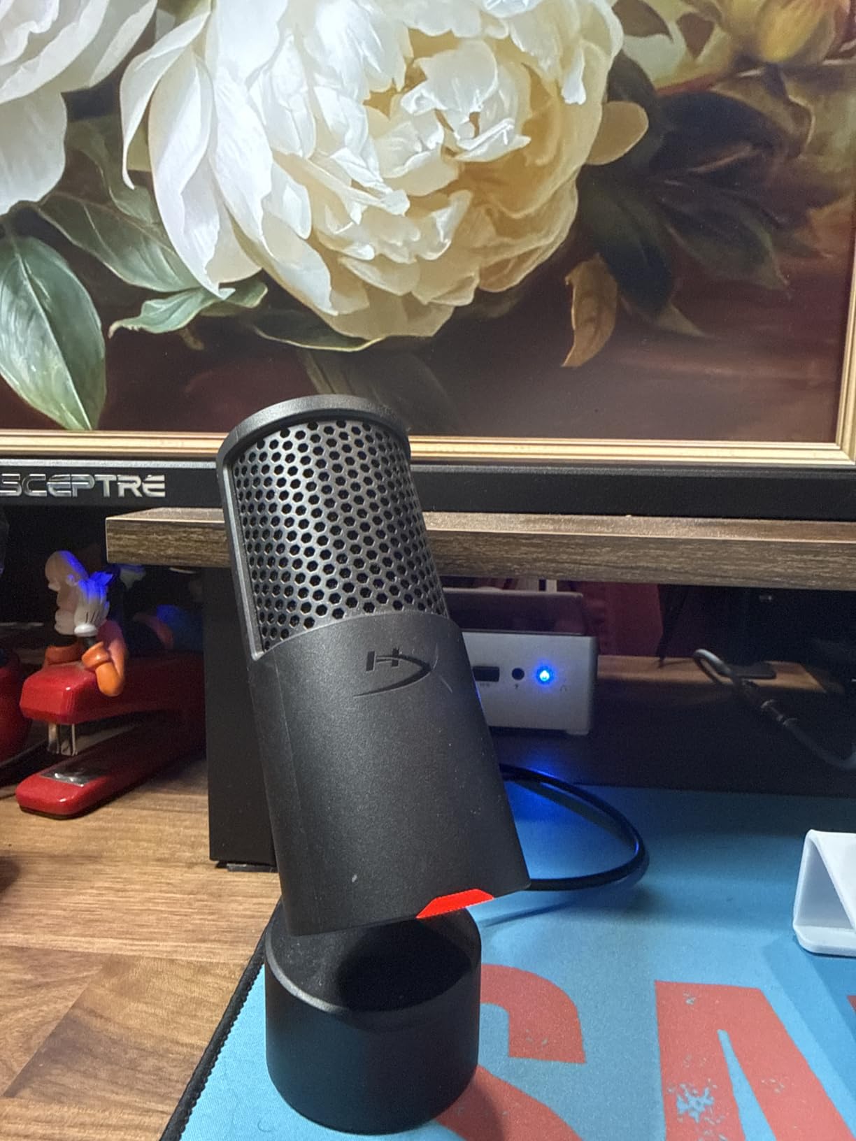 HyperX SoloCast 2 - Gaming USB Condenser Mic for PC, USB-C to USB-A, Built-in Pop Filter, Internal Shock Mount, Plug and Play, 24-bit / 96kHz, Compact Tiltable Stand - Black customer photo 2