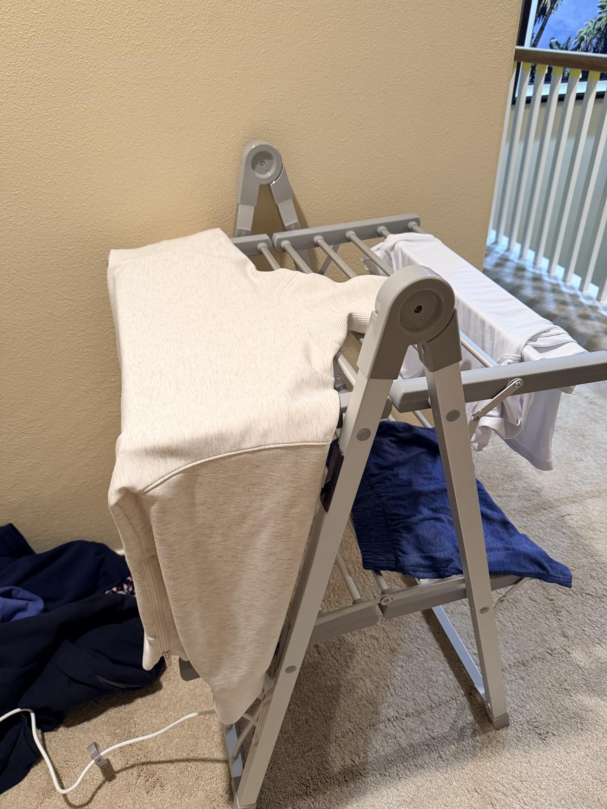 Electric Heating Clothes Drying Rack,Foldable Clothes Drying Rack,Suitable for Drying Clothes, Shoes and Socks.Plug & Play,Silvery Gray,Aluminum Alloy,One-Click Switch(39.37×52.56×25.98in) customer photo 1