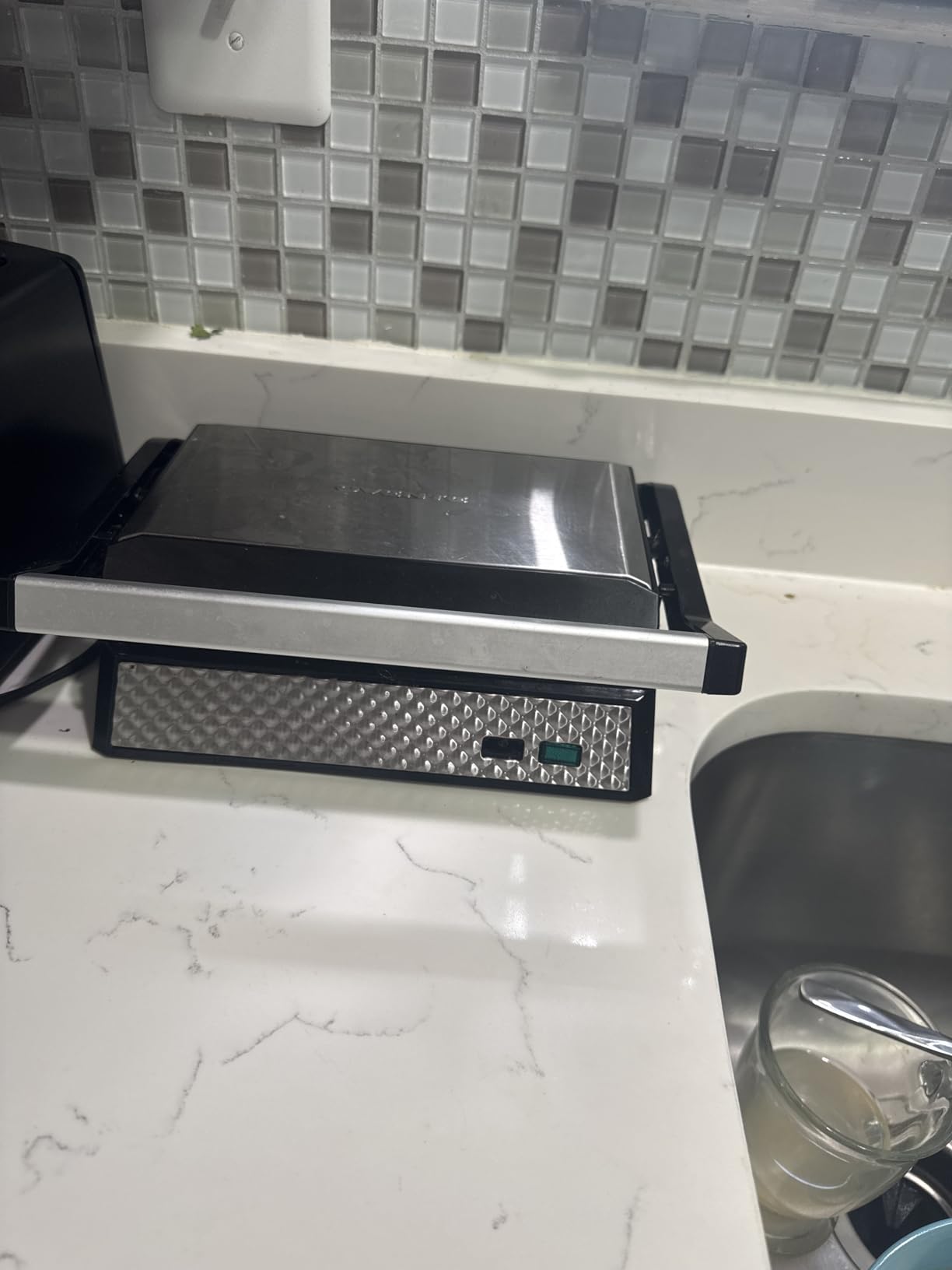 OVENTE 2-Serving Electric Indoor Grill & Panini Press, Black GP222B | 750W Non-Stick Plate Coating, Opens 90 Degrees, 10.7