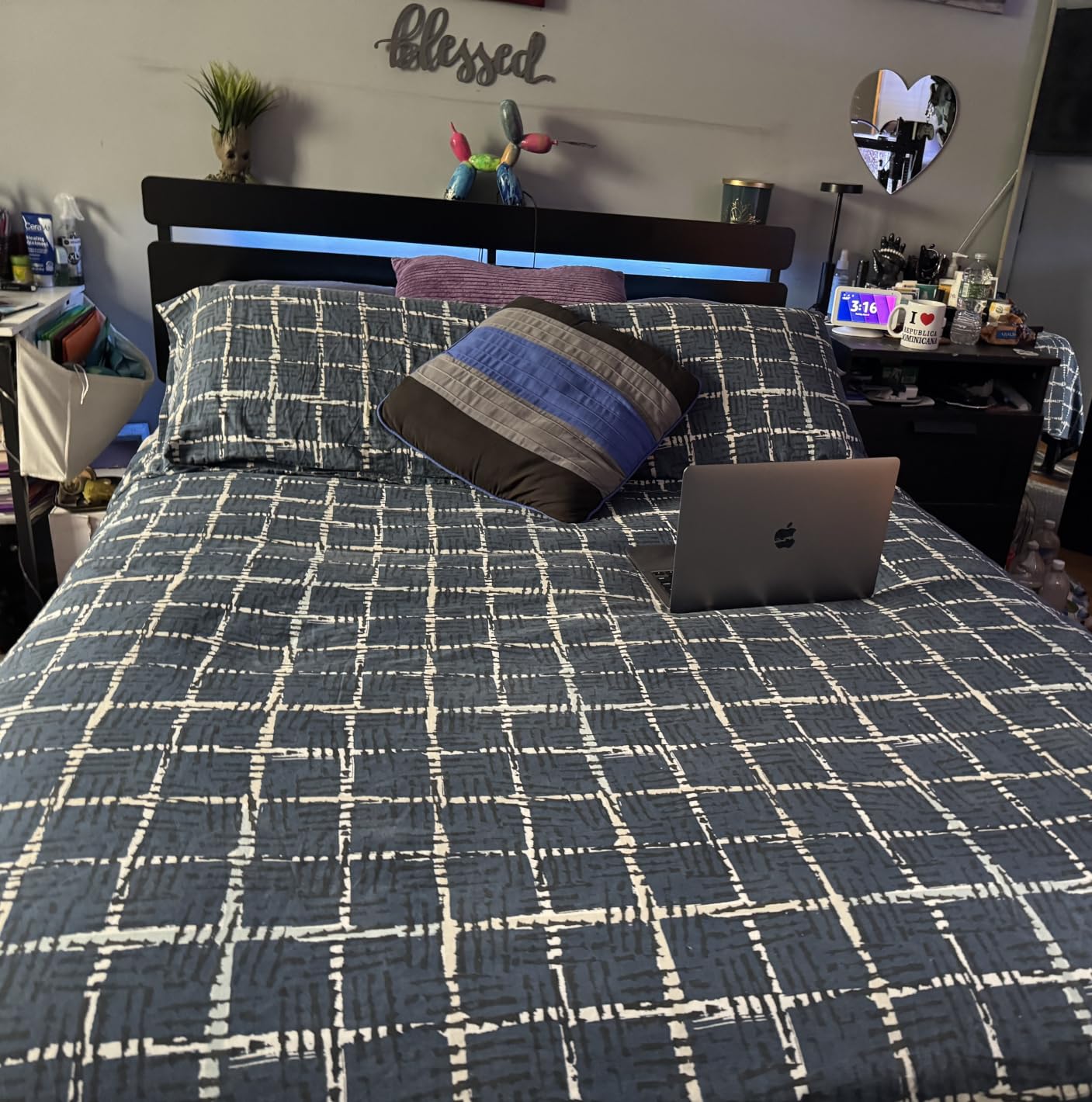 Forestell Queen Bed Frame with Wood Headboard, Black Platform Bed with 2 Storage Drawers & Shelf, Built-in Charging Station & LED Lights, Metal Support, No Box Spring Needed, Cama Queen Size customer photo 2
