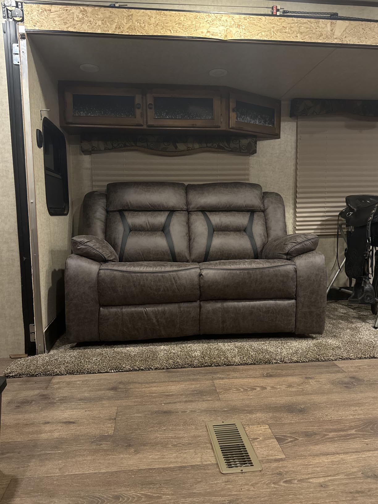 Manual Reclining Sectional Sofa for Living Room, L-Shaped Sectional Corner Reclining Sectional Couches Home Furniture Set with Center Console, Hidden Cup Holders and Storage, Brown customer photo 1