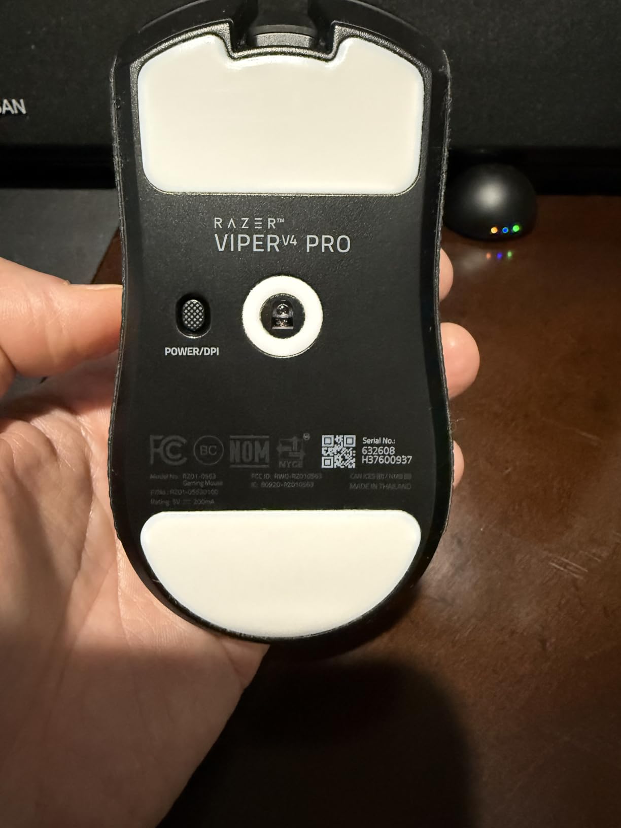Razer Viper V4 Pro Wireless Esports Gaming Mouse - 49g Ultra Lightweight, Fast & Precise, 50K DPI Optical Sensor, 8K Polling, Gen-4 Optical Switches, Scroll Wheel, USB-C Charging, for PC & Mac - Black customer photo 2