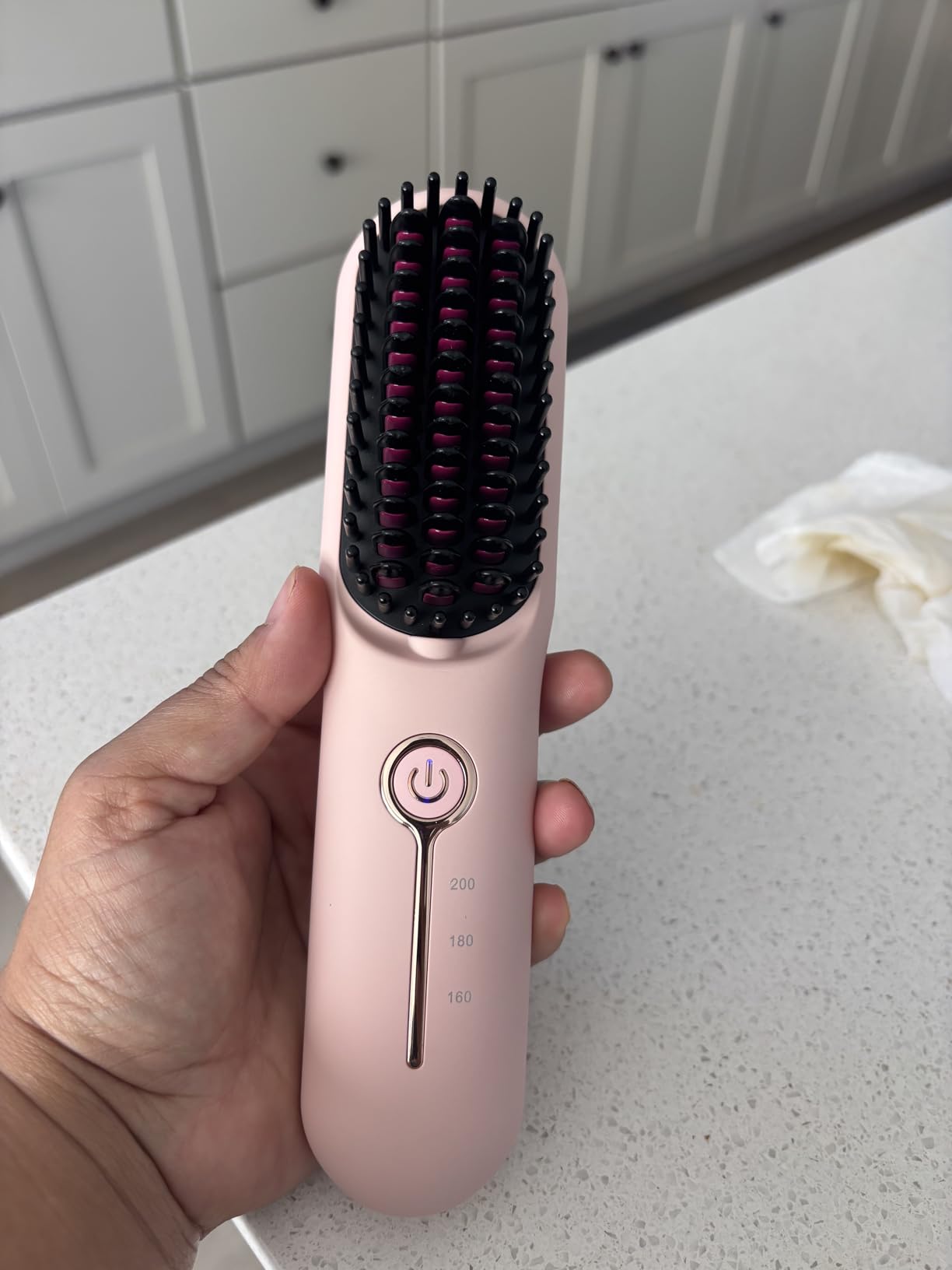 Cordless Hair Straightener Brush, Portable Ionic Plus Frizz-Free Straightening Brush, Rechargeable Touch Up On-the-Go Brush, MCH Fast Heating, 5D Dense Bristles, Auto-Off, Anti-Scald for Women Travel customer photo 2
