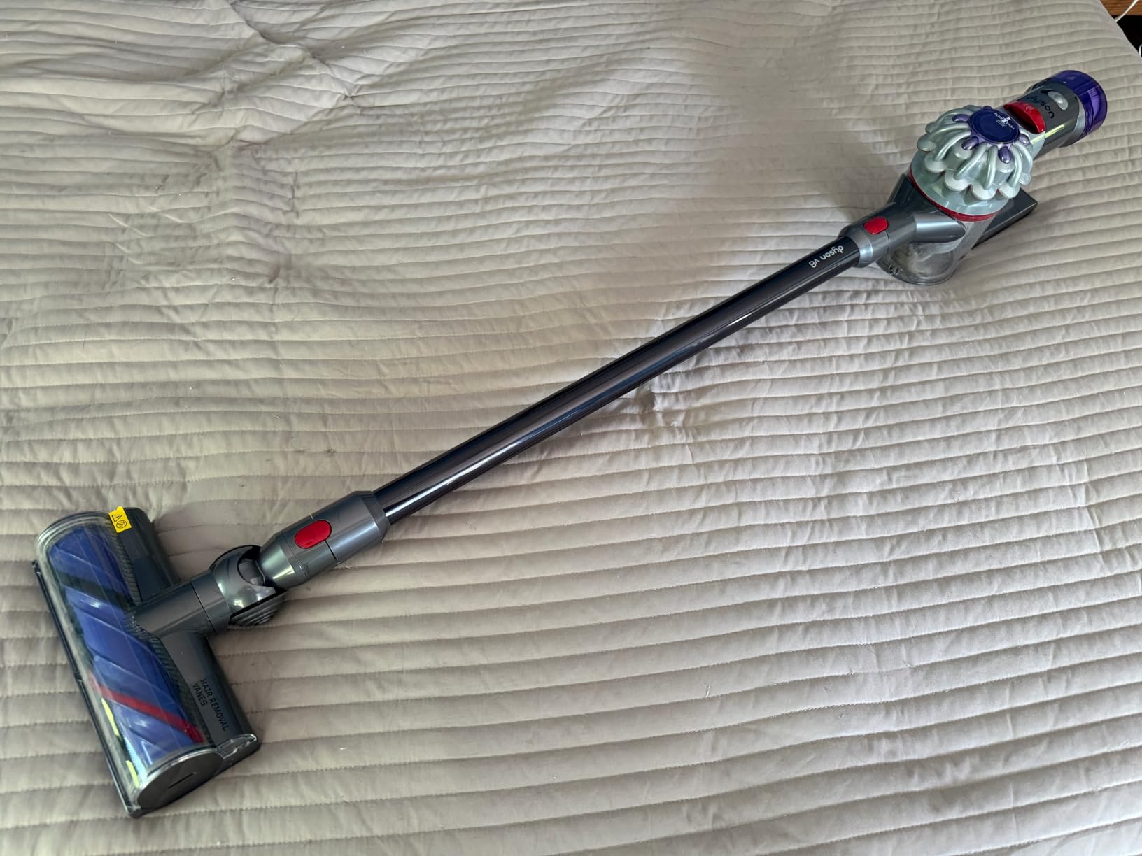 Dyson V8 Cordless Vacuum customer photo 2