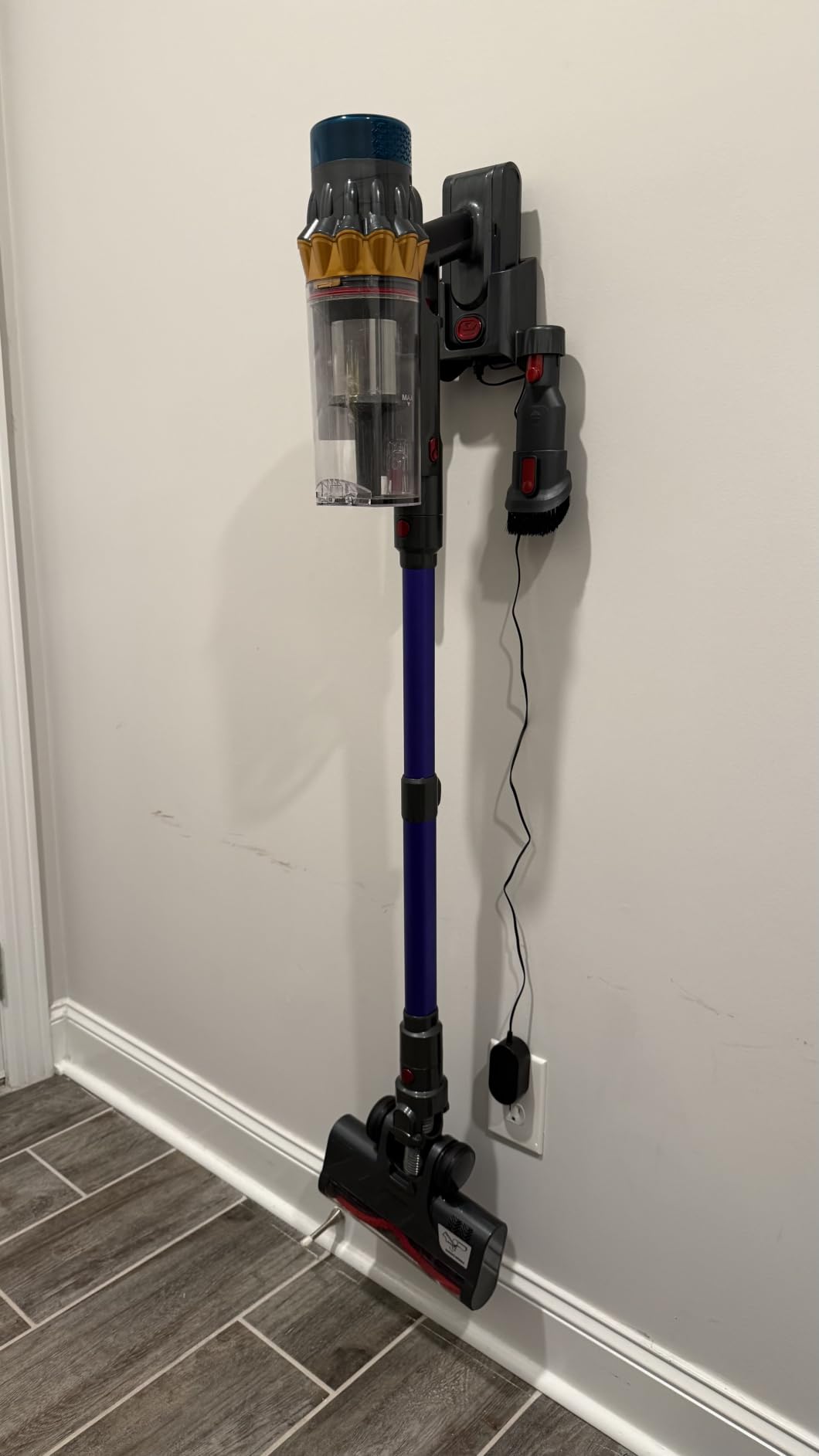 Cordless Vacuum Cleaner, 650W 55KPA 75Min Powerful Vacuum Cleaners for Home, Self-Standing Stick Vacuum Cordless Rechargeable/ Anti-Tangle/OLED Screen/1.8L Cup for Home Pet Hair/Carpet/Hardwood Floor customer photo 2