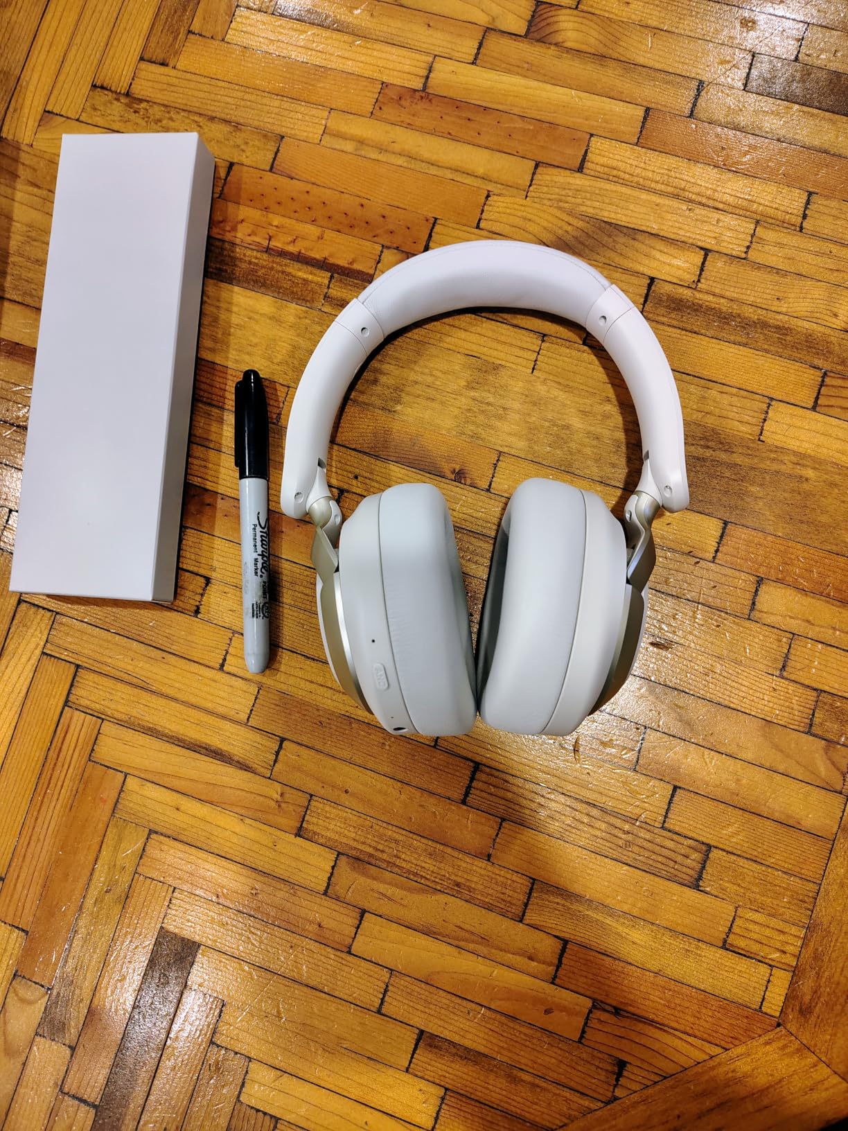 havit Hybrid ANC Wireless Headphones, Over Ear Bluetooth Headphones with Hi-Res Audio, Spatial Sound, 80H Battery, 5-Mic ENC Calls, Metal-Accent Foldable Design customer photo 1