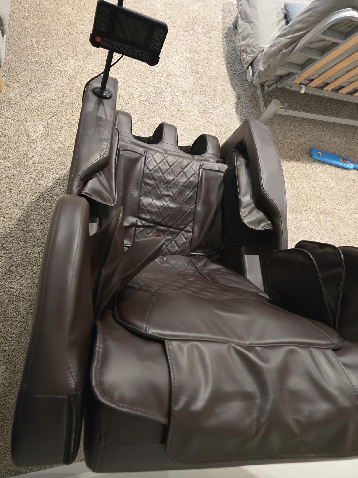 FURNIMAT 2026 Massage Chair Full Body, Zero Gravity Massage Chair with 10 Fix Rollers, Airbags, Heating, Foot Massage, Auto Modes, Bluetooth Speaker, Smart Screen Controller (Advanced Version) customer photo 2