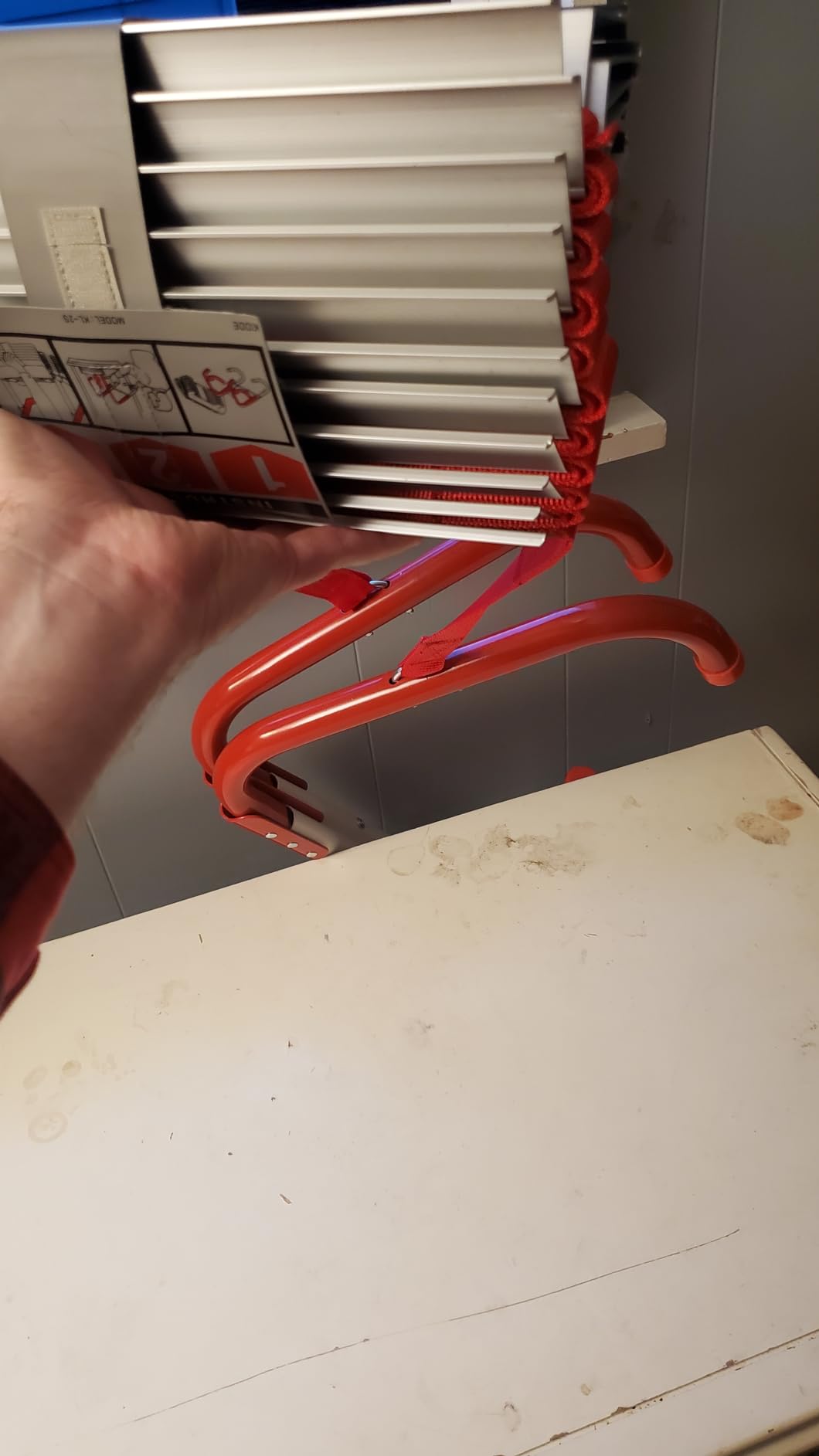 Kidde Fire Escape Ladder, 2-Story Rope Ladder, Extends to 13-Feet, Anti-Slip Rungs customer photo 2