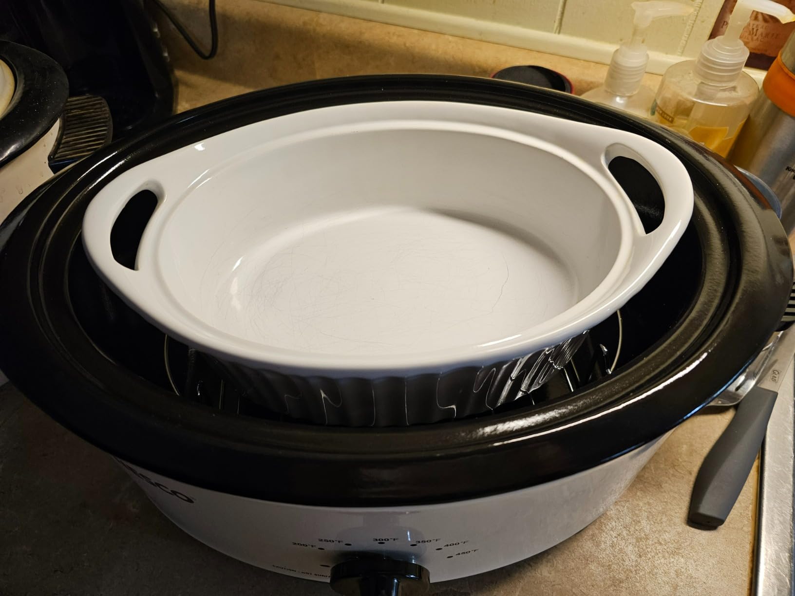 NESCO 4816-14 Electric Roaster Oven for Everyday Home Cooking, White 18-Quart Countertop Roaster with Porcelain Coated Steel Cookwell customer photo 2