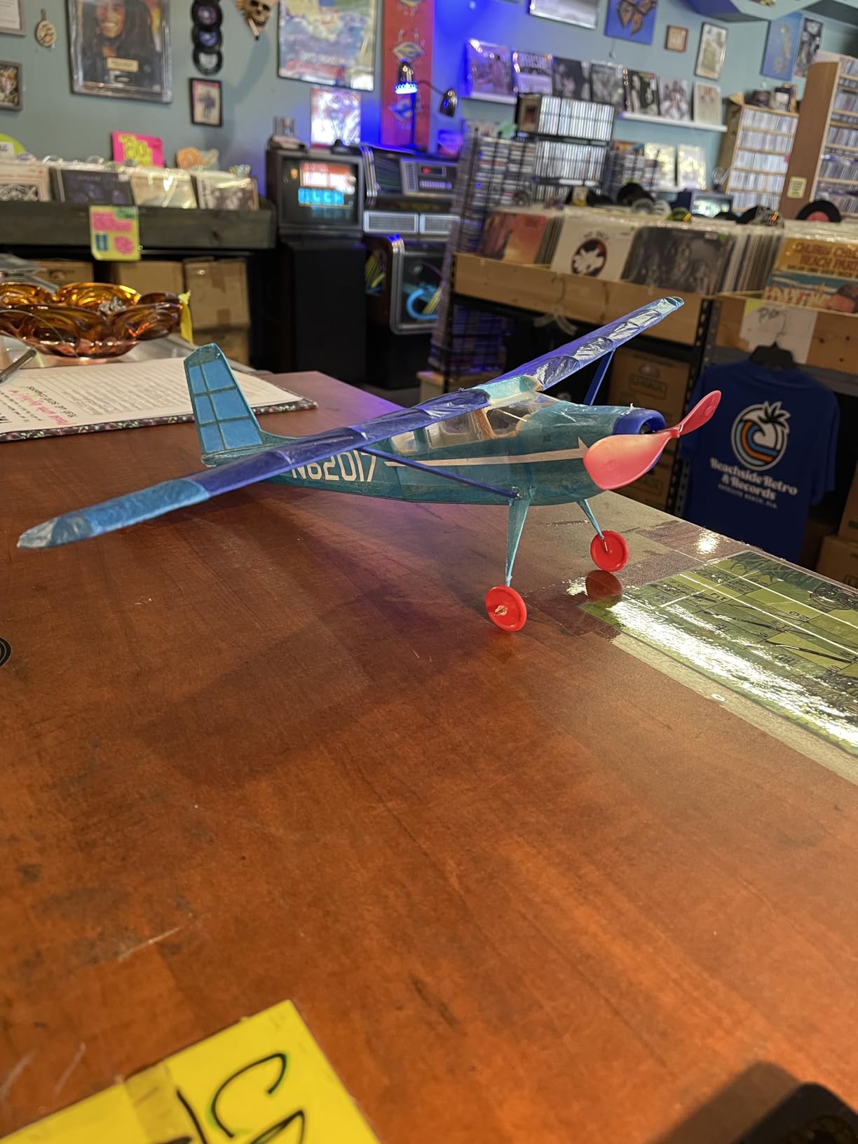 Guillow's Cessna 180 Model Kit, Small | Series 600 build by number model kits feature die-cut balsa parts and plastic accessories Perfect beginner's model plane kit for builders ages 14+ customer photo 2