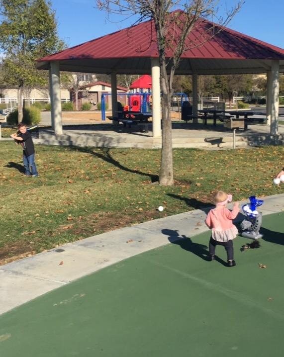 Franklin Sports MLB Electronic Baseball Pitching Machine - Automatic Youth Pitching Machine with (6) Plastic Baseballs Included -Youth Baseball Pitcher customer photo 2