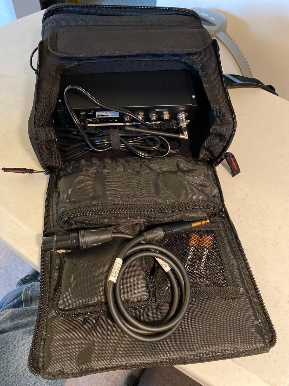 Gator Cases G-TOUR Series Road Case with Foam Drops for (15) Wired Microphones & Accessory Storage (G-TOUR M15) customer photo 1