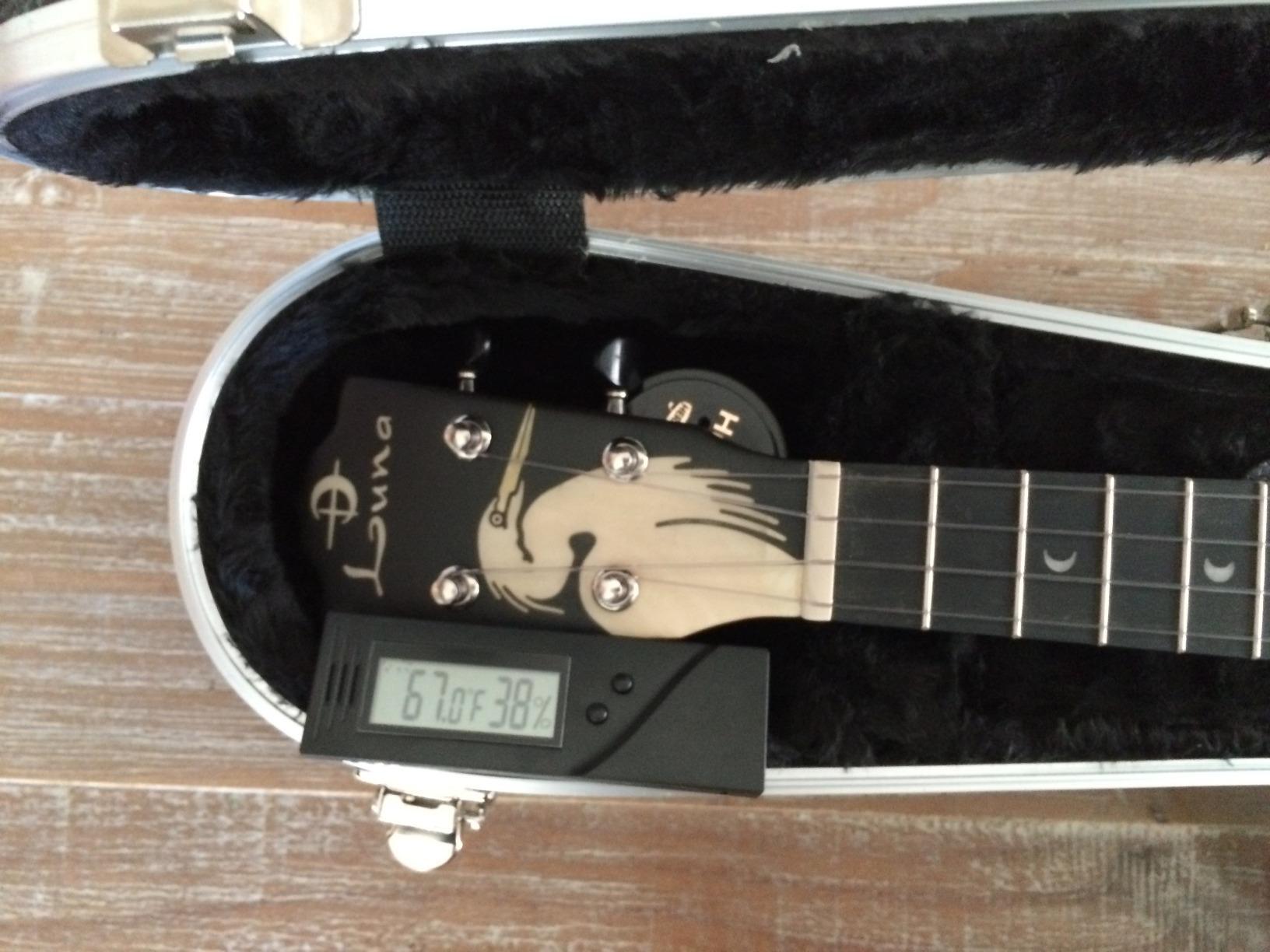 Herco HE360 Guitar Humidifier customer photo 1