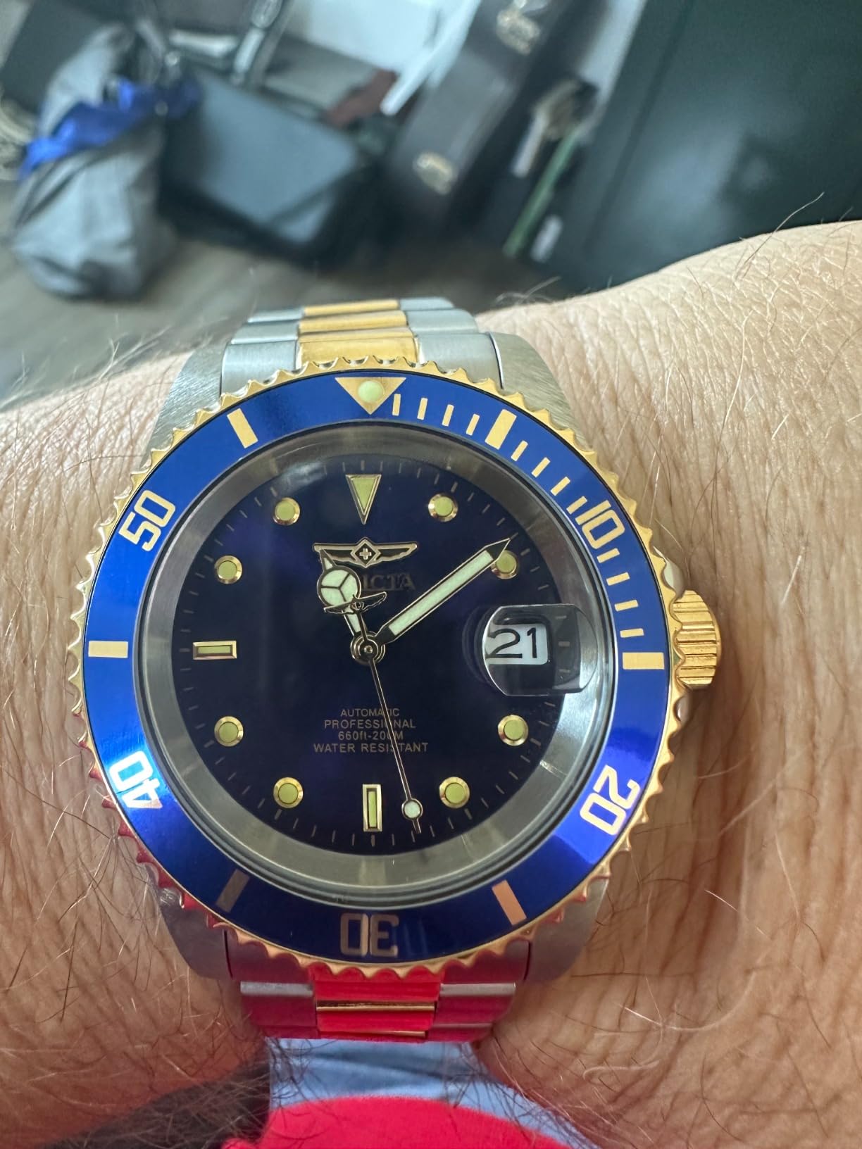 Invicta Men's Pro Diver Collection Coin-Edge Automatic Watch customer photo 1